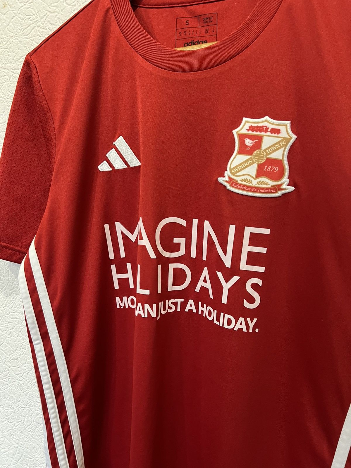 Adidas Adidas Swindon Town 2023 Mens Soccer Jersey Shirt Size US S / EU 44-46 / 1 - 2 Thumbnail