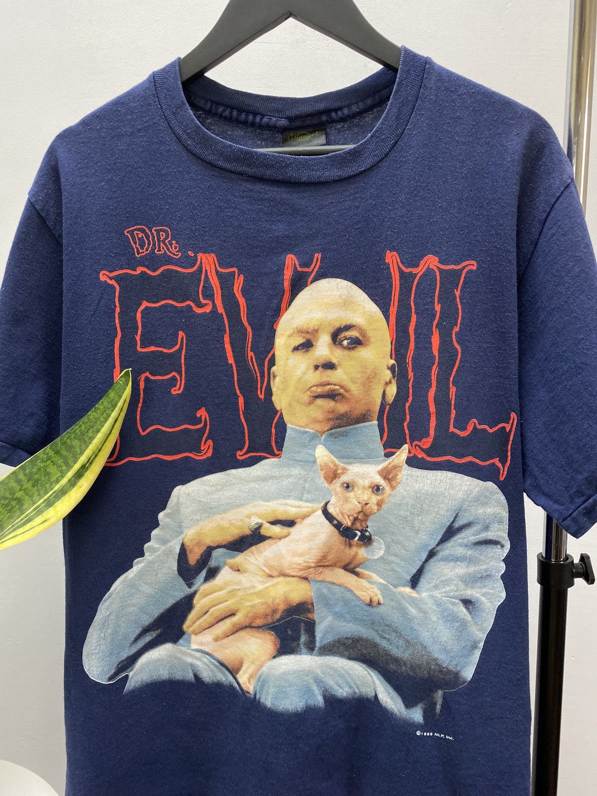 Changes × Vintage Vintage Changes 1999 Dr Evil Austin Powers movie promo tee Size US L / EU 52-54 / 3 - 8 Thumbnail