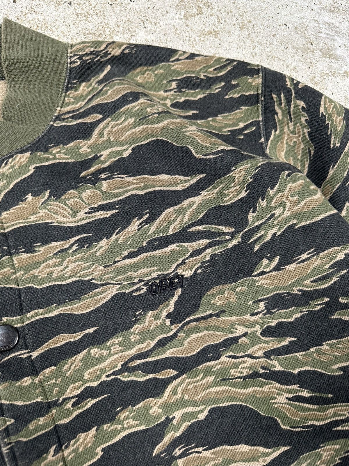 Obey × Vintage Obey Camo Realtree Varsity Style Sweatshirt Button Up Size US L / EU 52-54 / 3 - 7 Thumbnail