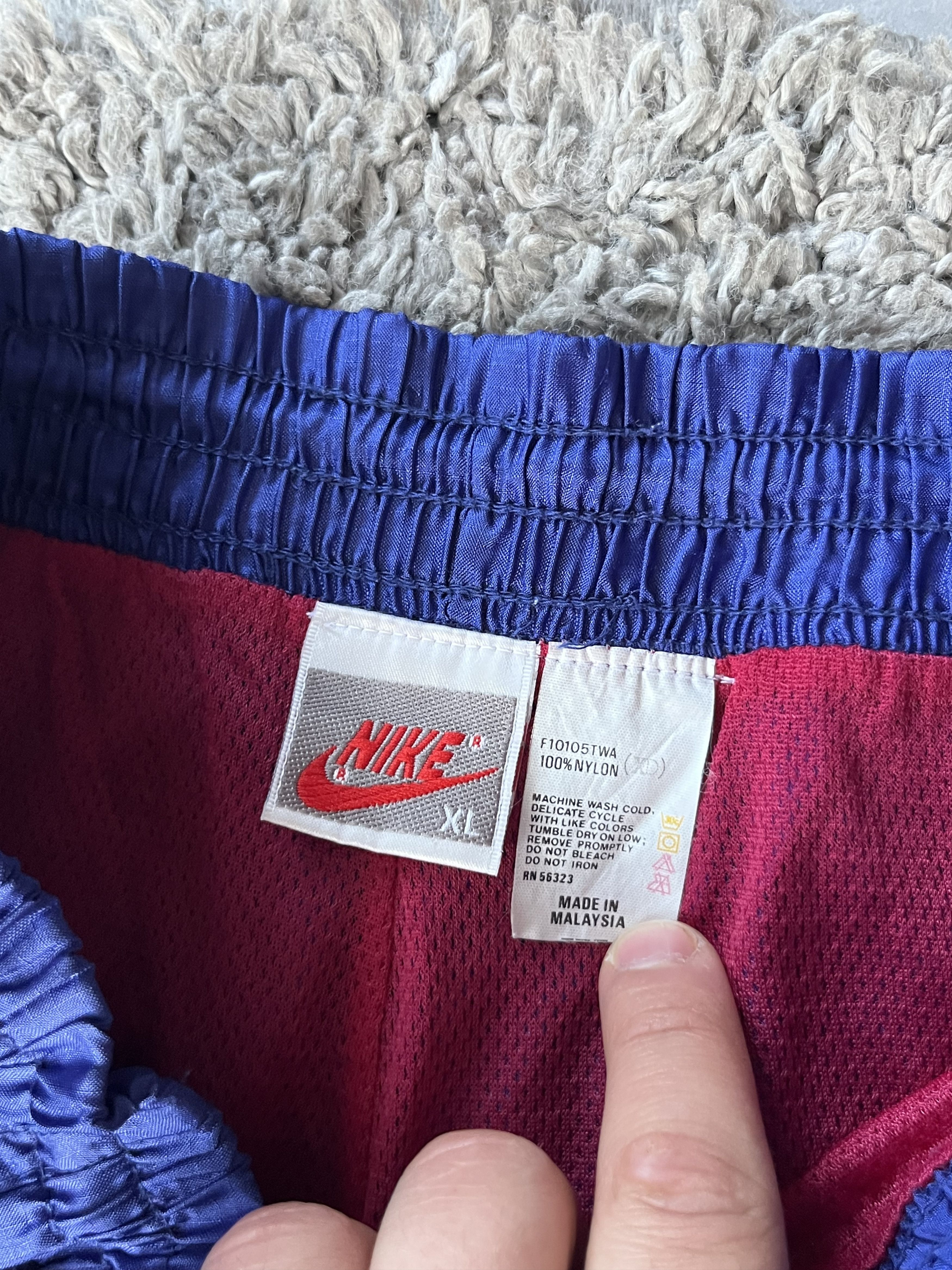 Nike Vintage Nike Pants Nylon Very Rare Size US 40 / EU 56 - 5 Thumbnail