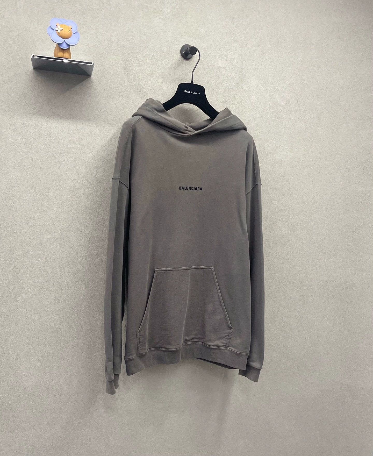 Balenciaga balenciaga gray logo hoodie sweatshirt for women Size US S / EU 44-46 / 1 - 3 Thumbnail