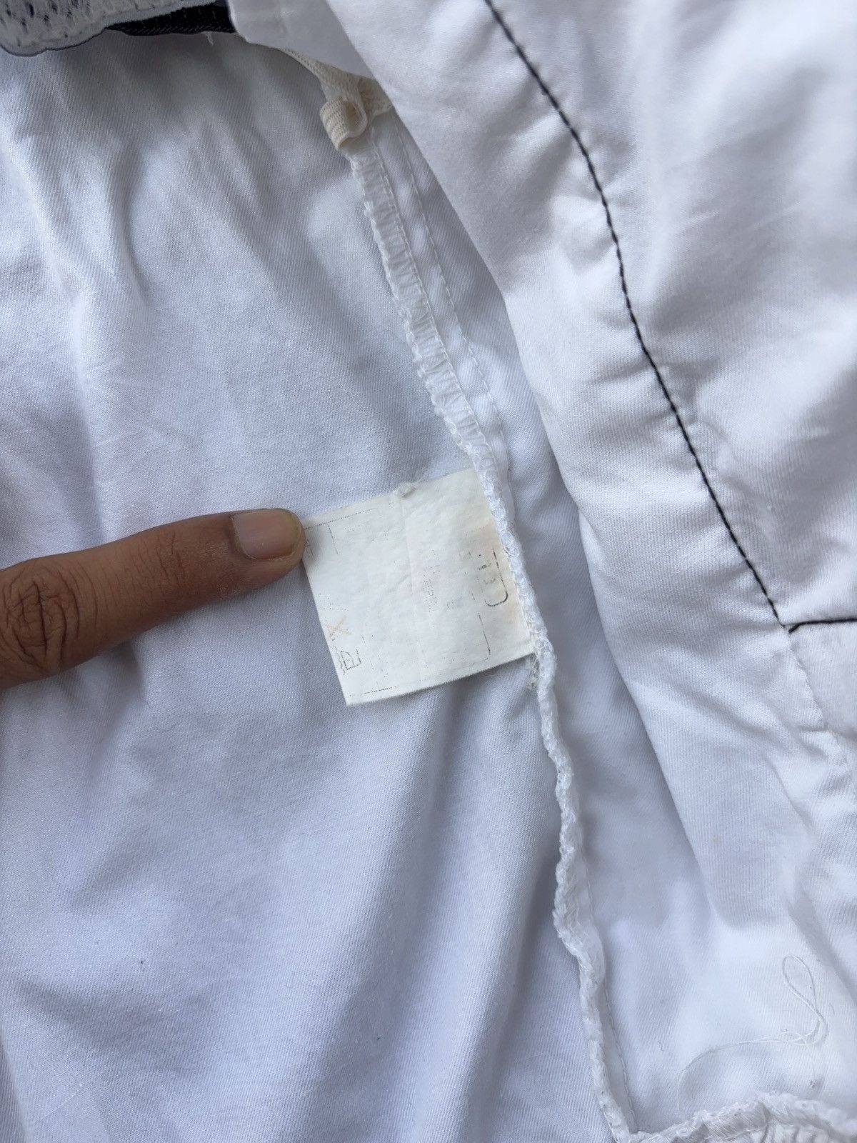 Asics Asics International Vintage White Windbreaker Jacket Size US XL / EU 56 / 4 - 13 Thumbnail