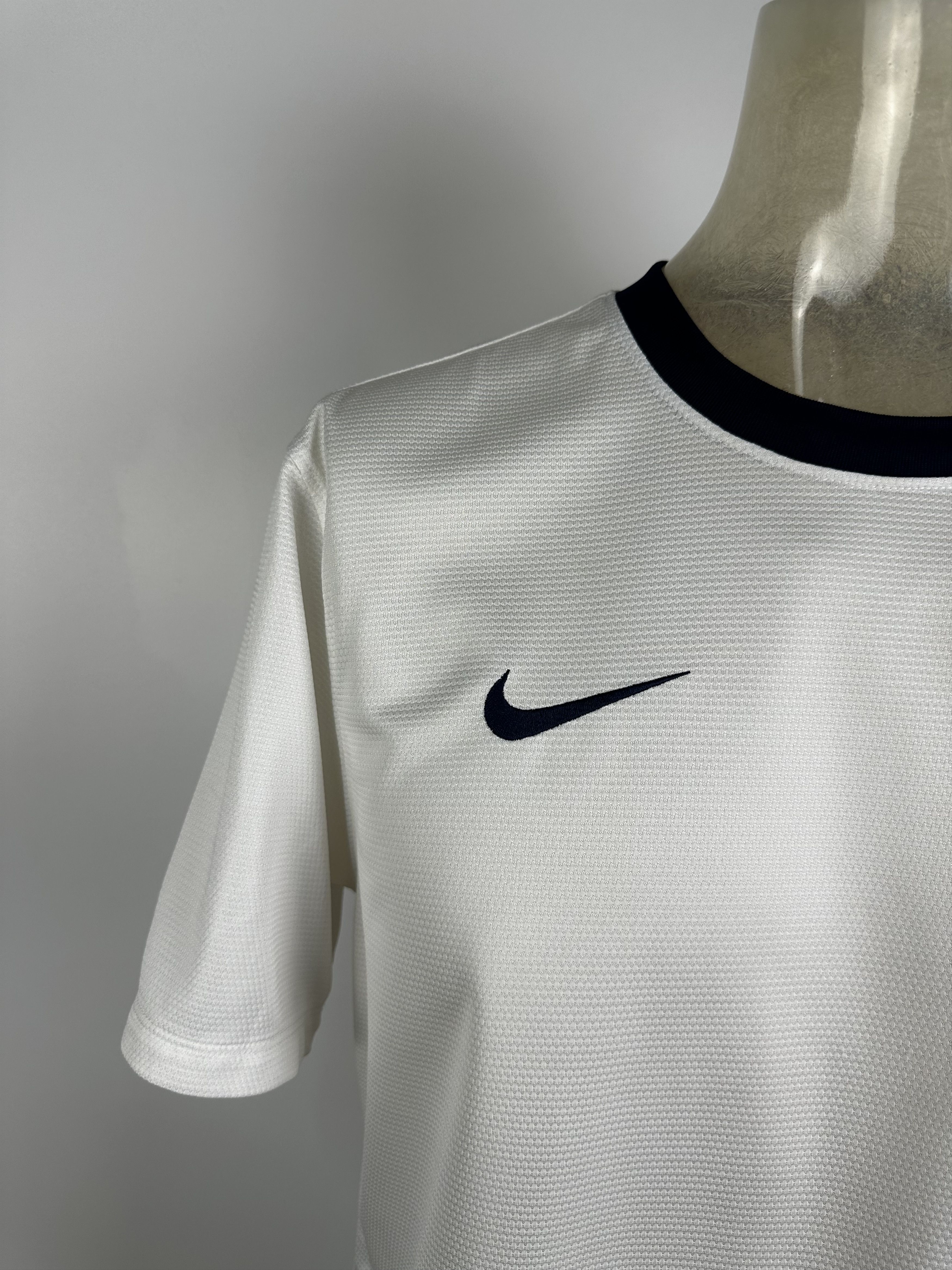 Nike ENGLAND 2013 14 HOME FOOTBALL SHIRT SOCCER JERSEY NIKE SZ L Size US L / EU 52-54 / 3 - 3 Thumbnail