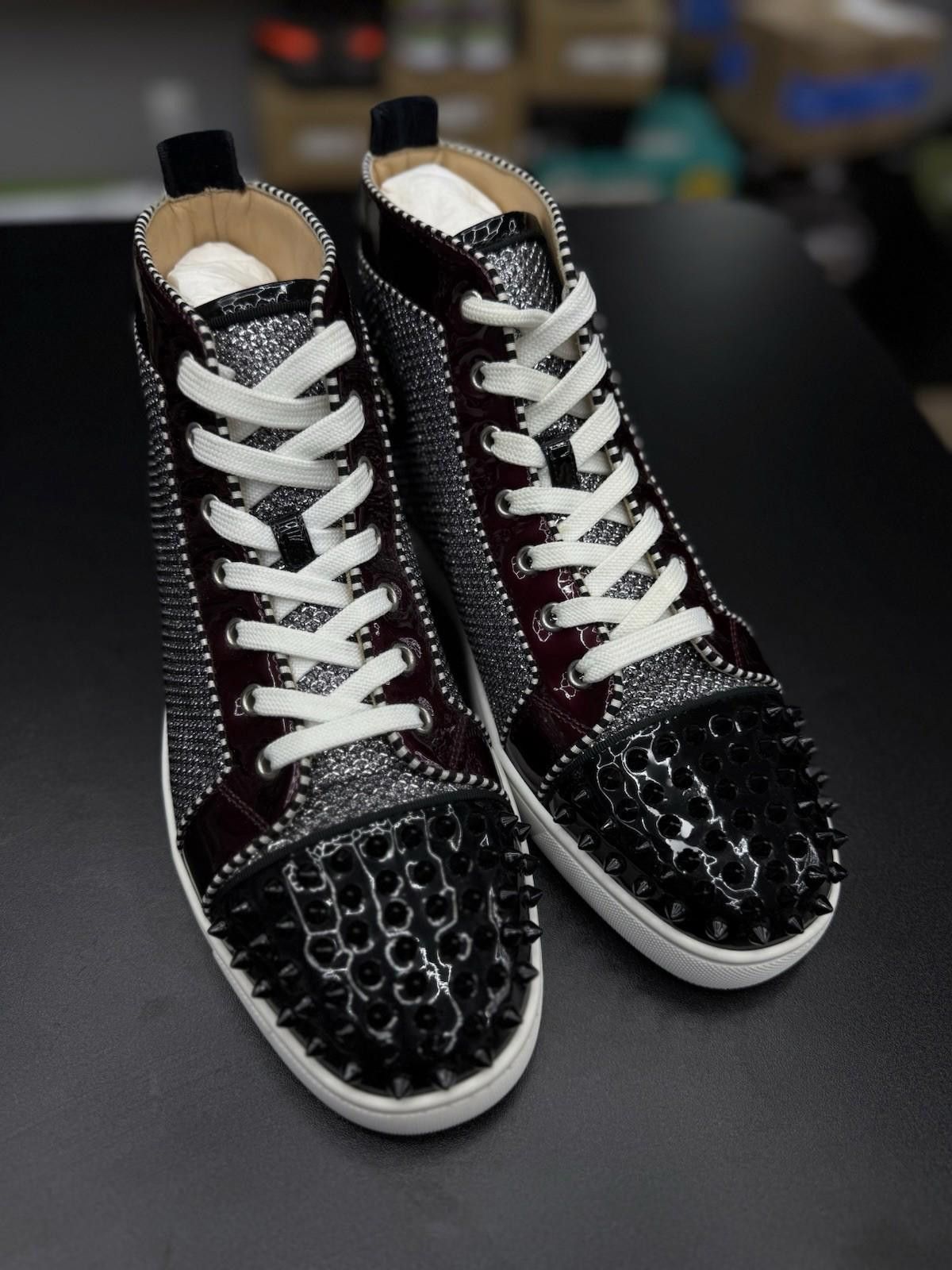 Christian Louboutin Christian Louboutin Orlato Flat Spike Sneakers 42EU/9US Size US 9 / EU 42 - 9 Thumbnail