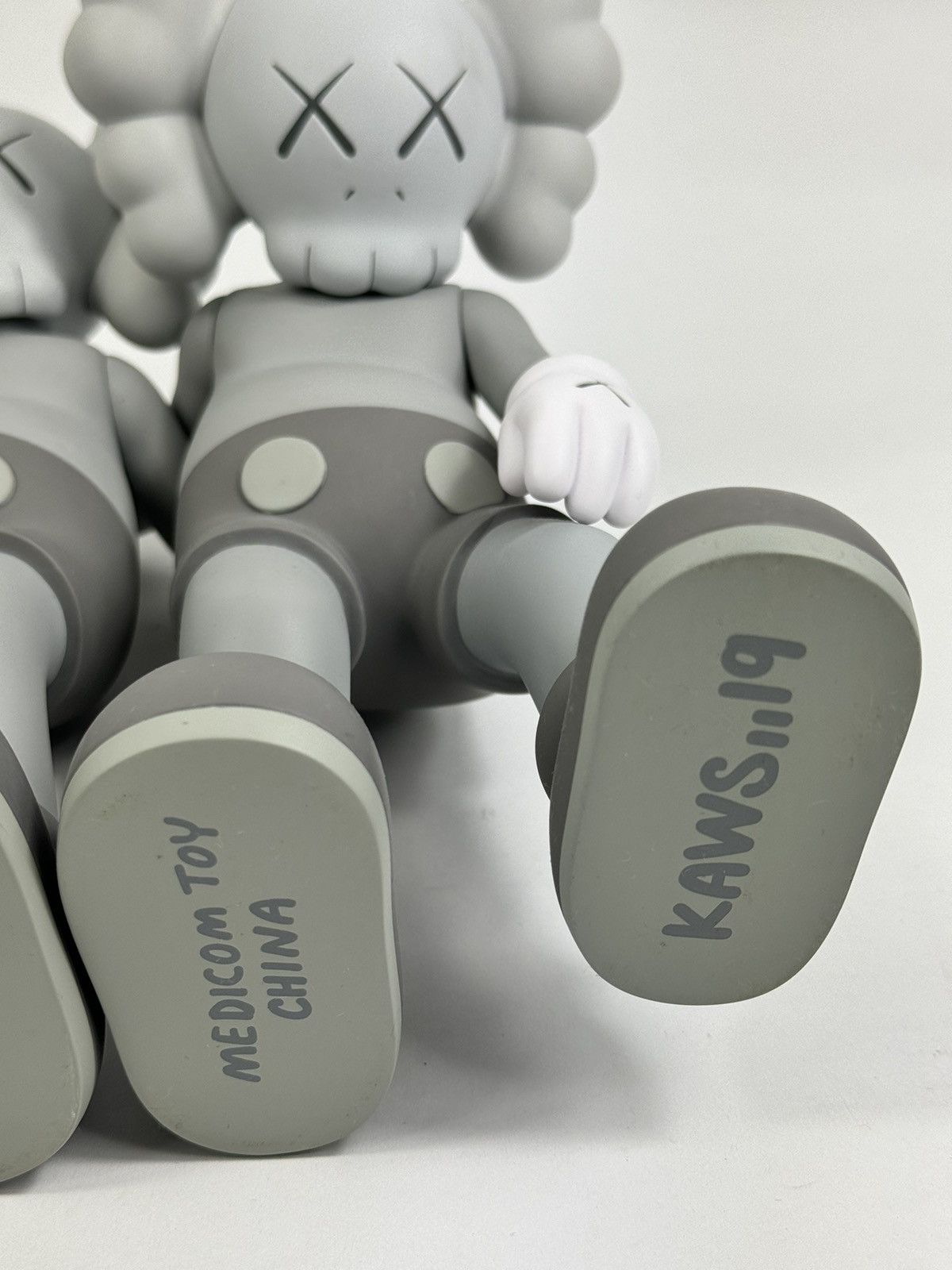 Kaws KAWS A LONG THE WAY VINYL FIGURE Size ONE SIZE - 8 Thumbnail