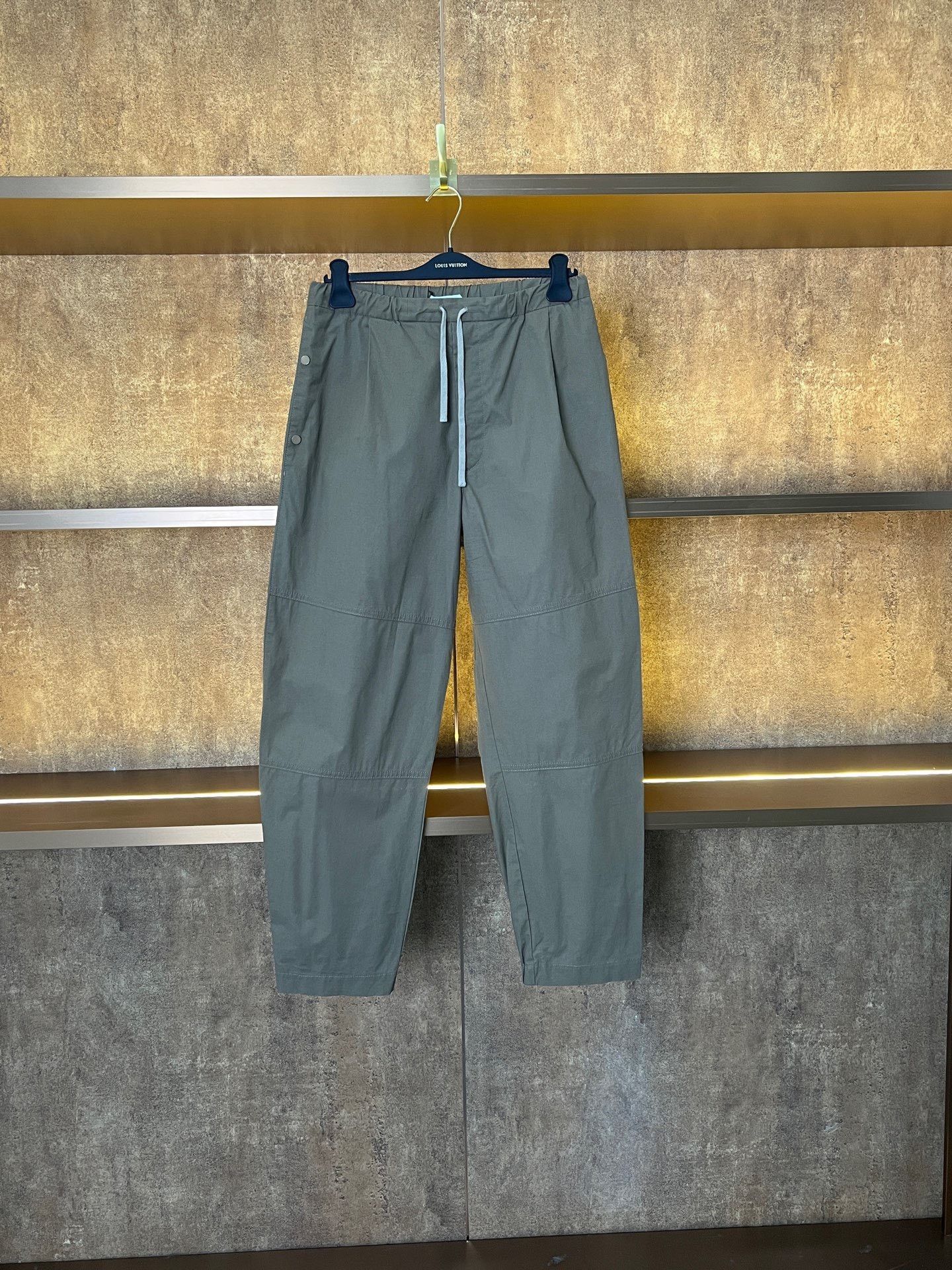Bottega Veneta Bottega Veneta Casual Pants 26 Women Size 26" / US 2 / IT 38 - 1 Thumbnail