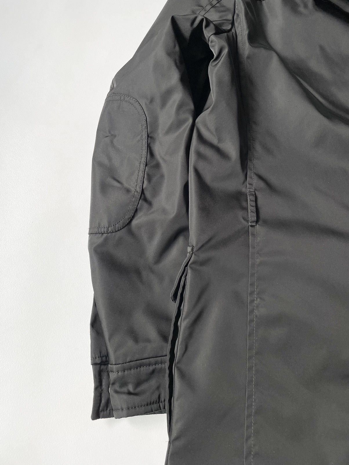 Prada Mid 2000s Black Nylon Utility Parka Size US L / EU 52-54 / 3 - 18 Thumbnail