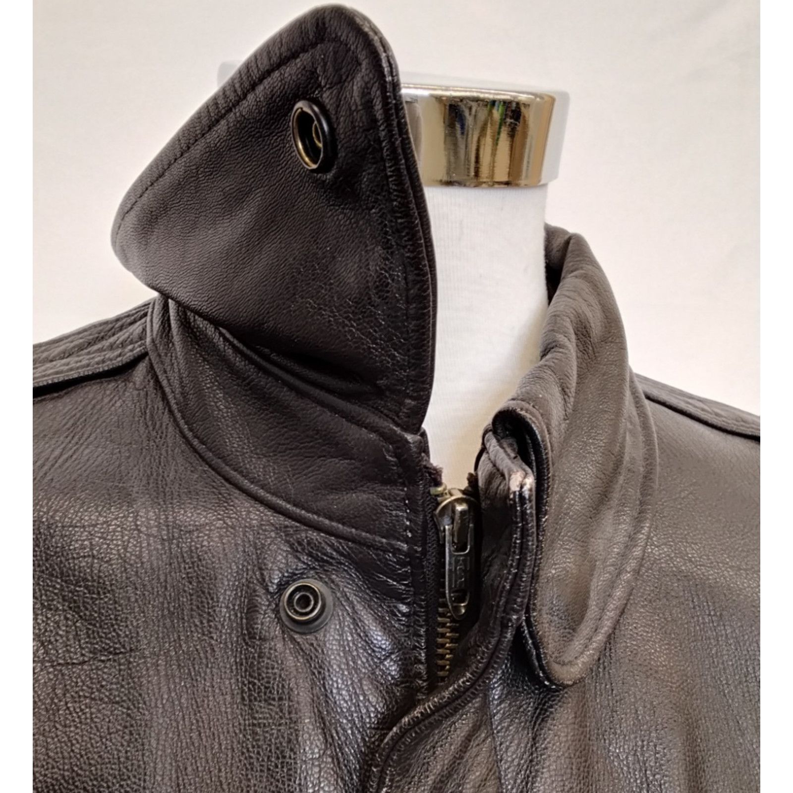 L.L. Bean L.L. Bean Leather Flight Jacket Men XL Brown Thinsulate USA Size US XL / EU 56 / 4 - 8 Thumbnail