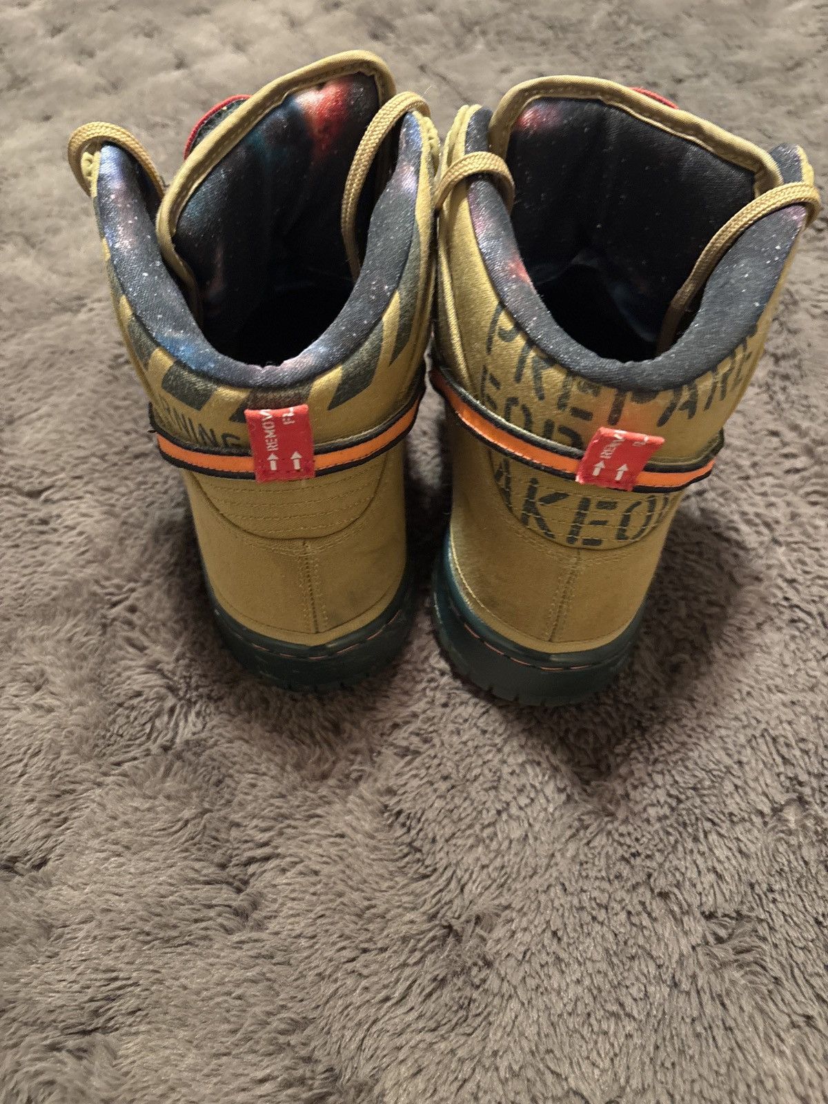 Nike NASA hi top dunks Size US 10.5 / EU 43-44 - 4 Thumbnail