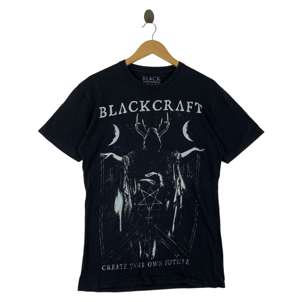 BLACK CRAFT create your own future big printed tee