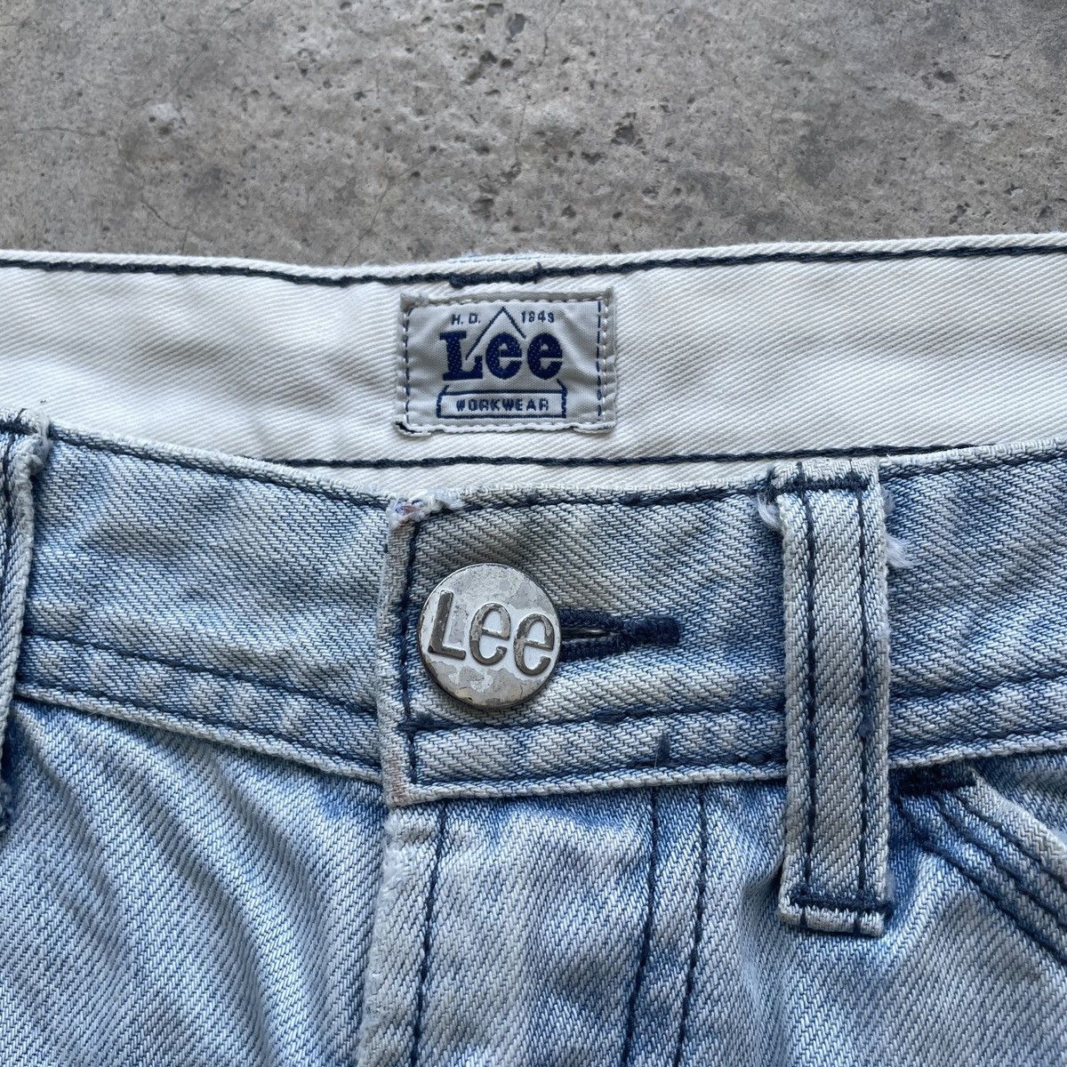 Japanese Brand Vintage Lee Japan Workwear Wash Jeans Faded Pants Denim W31 Size US 31 - 5 Thumbnail