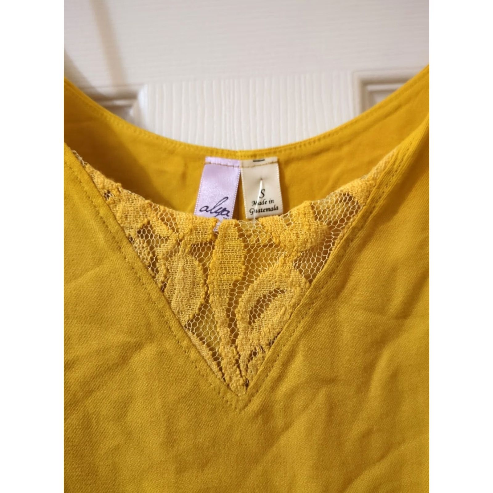 Vintage Alya Women Sleeveless Top Yellow S NWT Halter Tank Style Shirt Size S / US 4 / IT 40 - 3 Thumbnail