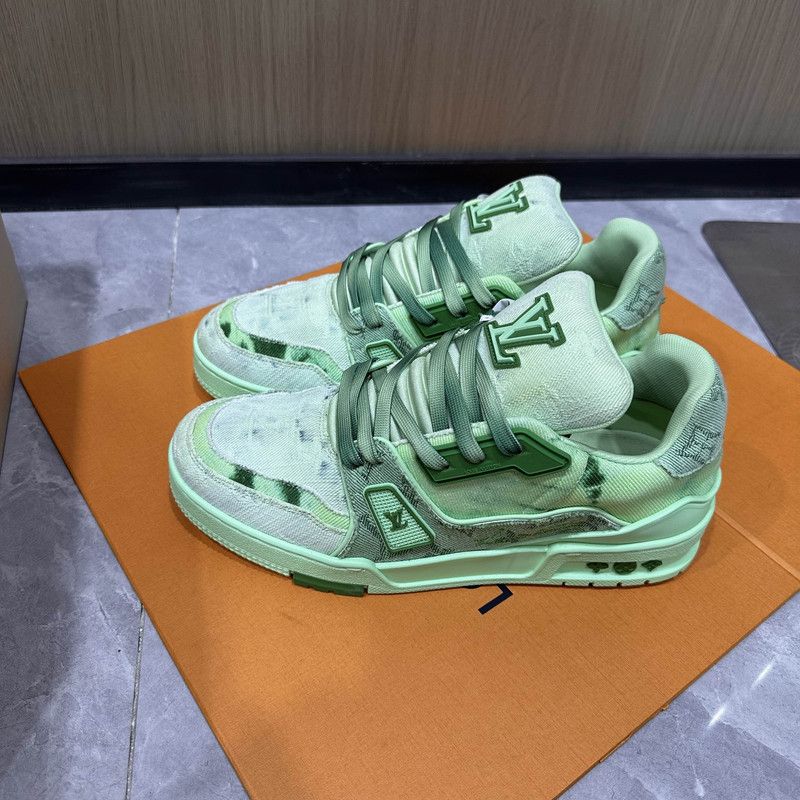 Louis Vuitton Louis Vuitton Green Gradient Trainer Sneakers 0079 Size US 8.5 / EU 41-42 - 1 Thumbnail