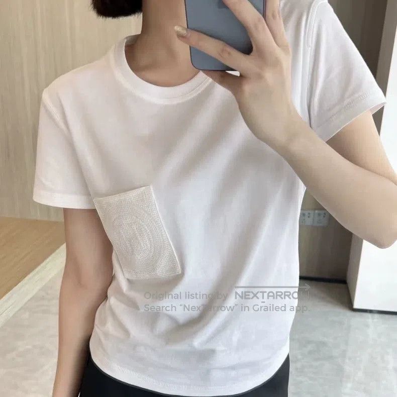 Hermes Hermes Solid Color Chest Pocket Embroidered Short Sleeve T Size S / US 4 / IT 40 - 6 Thumbnail