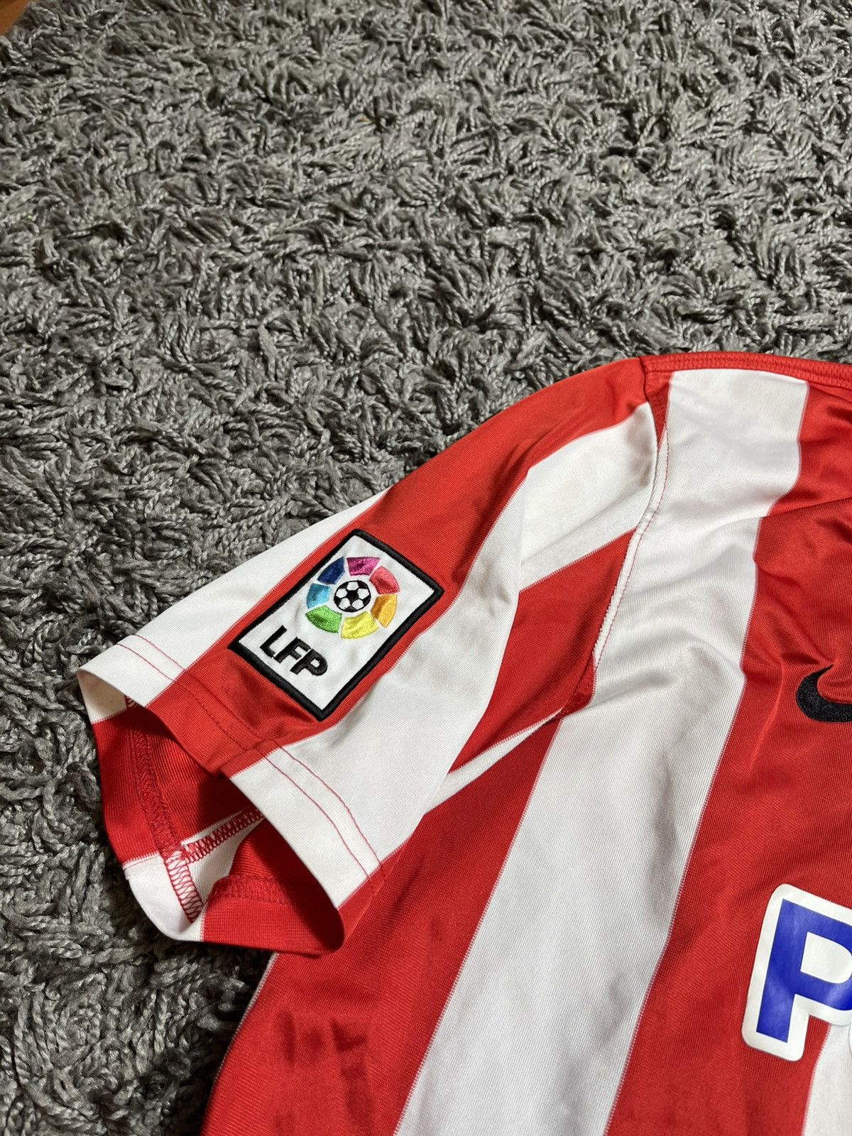 Vintage ATHLETIC BILBAO NIKE 2013/14 SOCCER FOOTBALL JERSEY Size US L / EU 52-54 / 3 - 4 Thumbnail