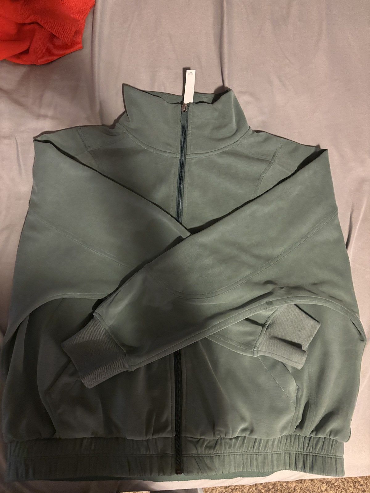 Lululemon Lululemon Green Cropped Zip Up Size 12 Size XL / US 12-14 / IT 48-50 - 3 Thumbnail