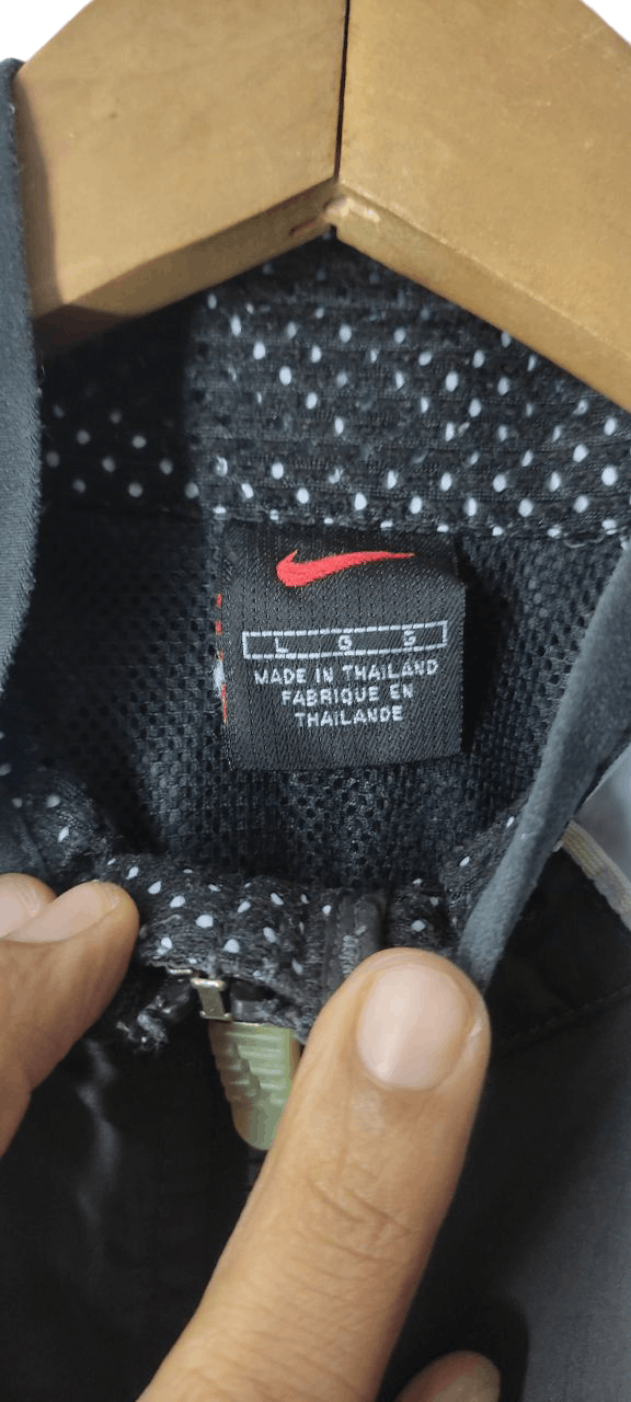 Nike VINTAGE NIKE WINDBREAKER JACKET Size US S / EU 44-46 / 1 - 9 Thumbnail