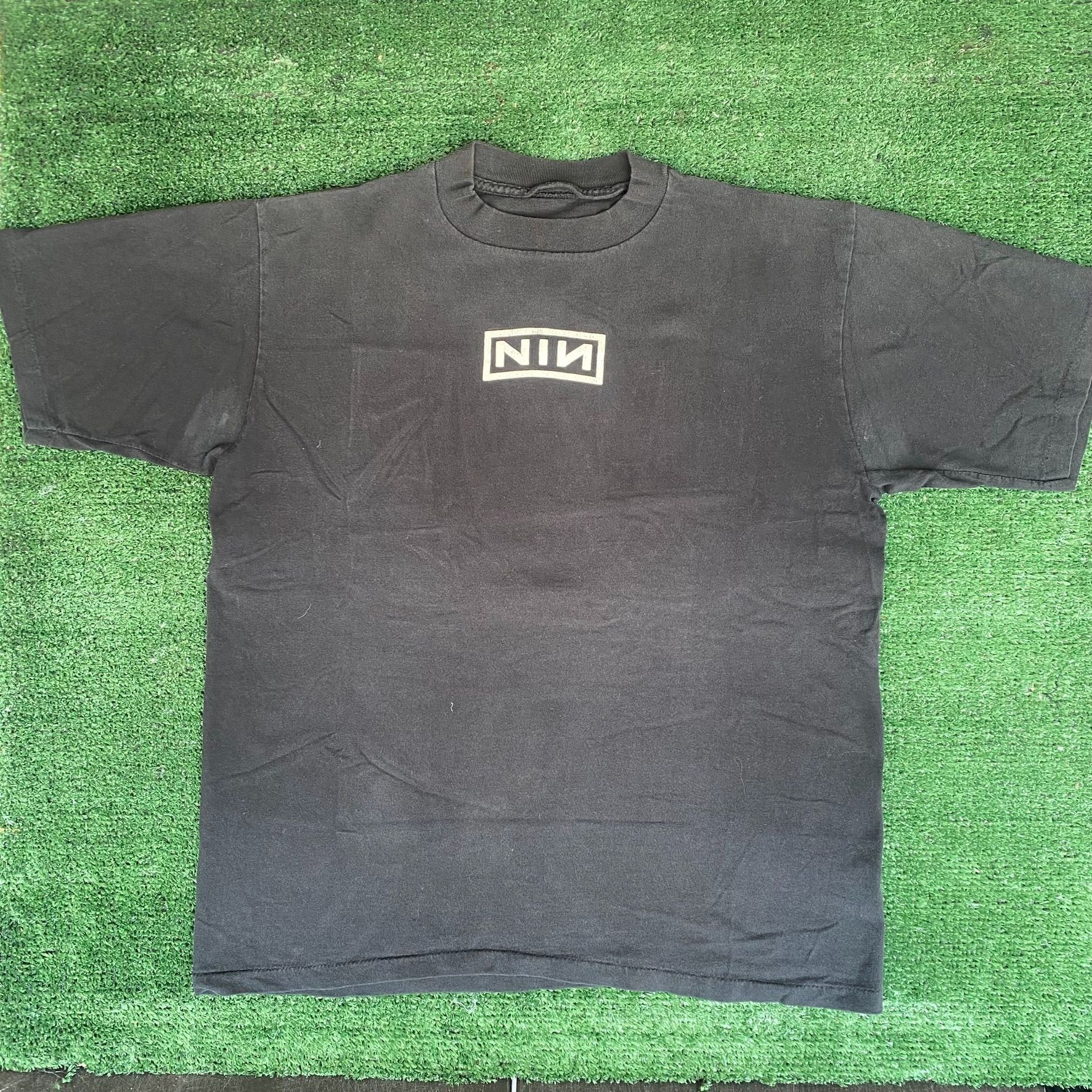 VTG 90s nine inch nails Tee hanes USA XL