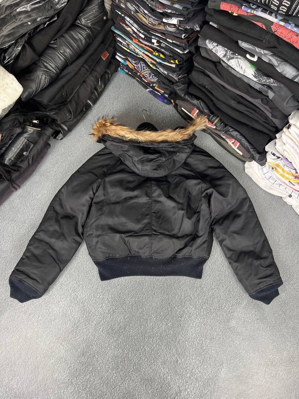 Ecko Unltd. Vintage Japanese Vibe Ecko Unltd Faux Fur Cropped Bomber Size L / US 10 / IT 46 - 2 Thumbnail
