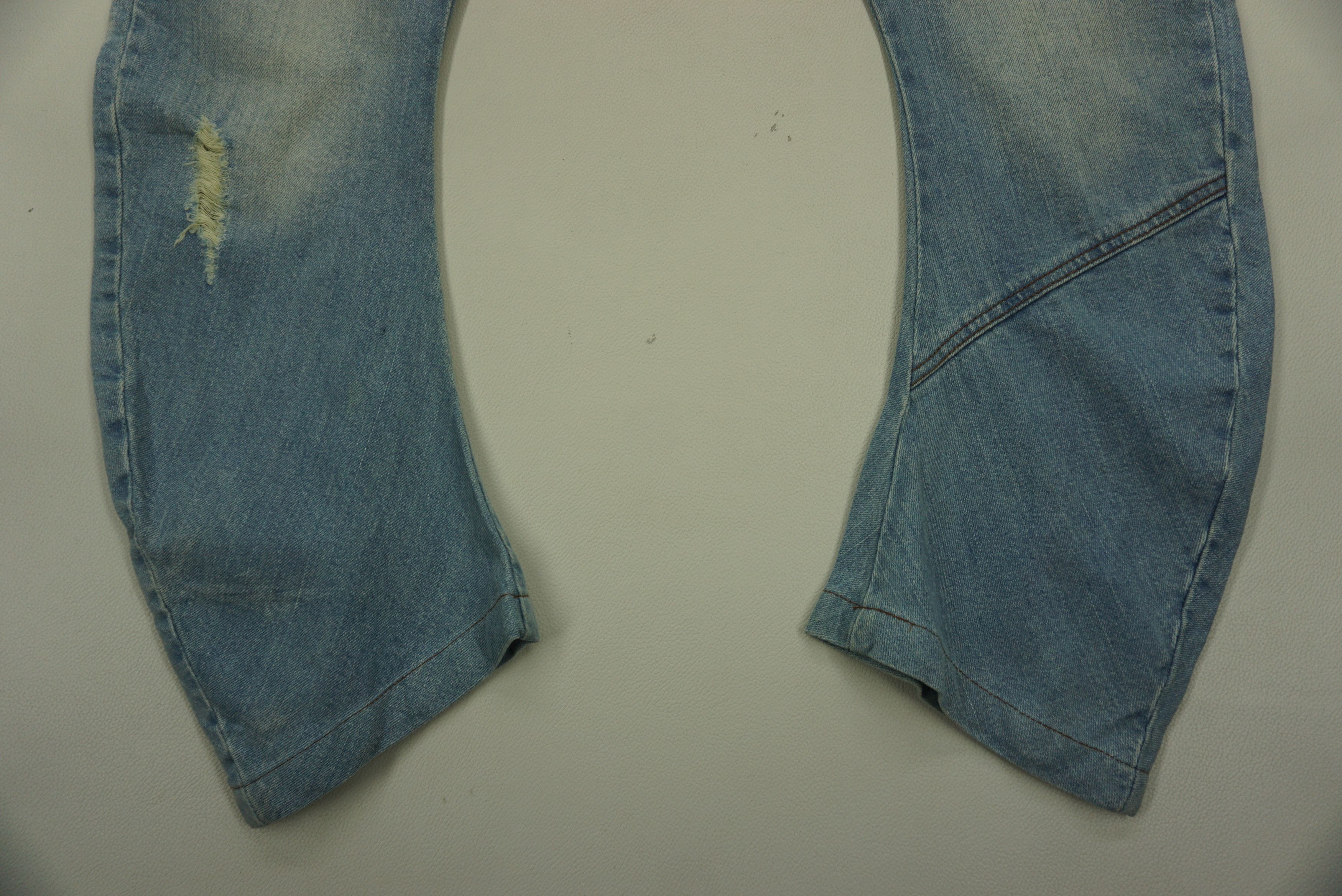 Gotcha Distressed Jeans fit W33xL27.5 Gotcha Low Rise Cropped Denim Size US 31 - 5 Thumbnail
