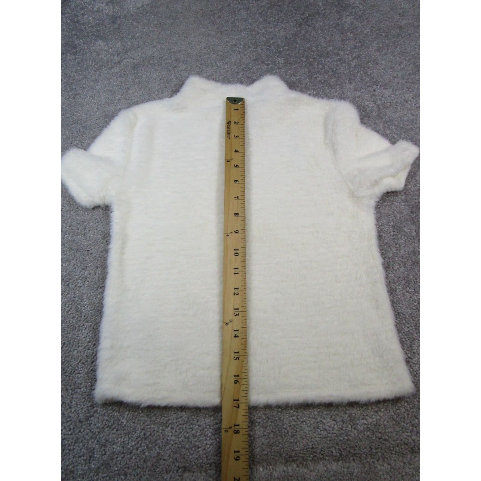 Zara VINTAGE Zara Shirt Womens Small White Faux Fur T-Shirt Short Sleeve Mock Neck Regular Fit Size S / US 4 / IT 40 - 7 Thumbnail
