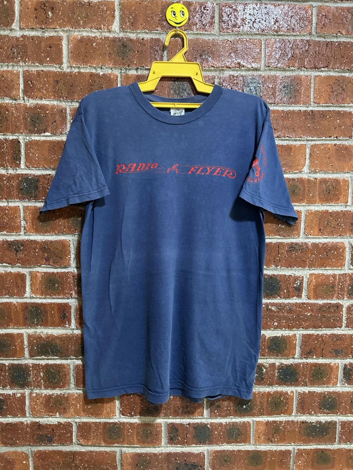 Vintage Vintage Radio Flyer Sun Faded Tee Size US M / EU 48-50 / 2 - 1 Thumbnail