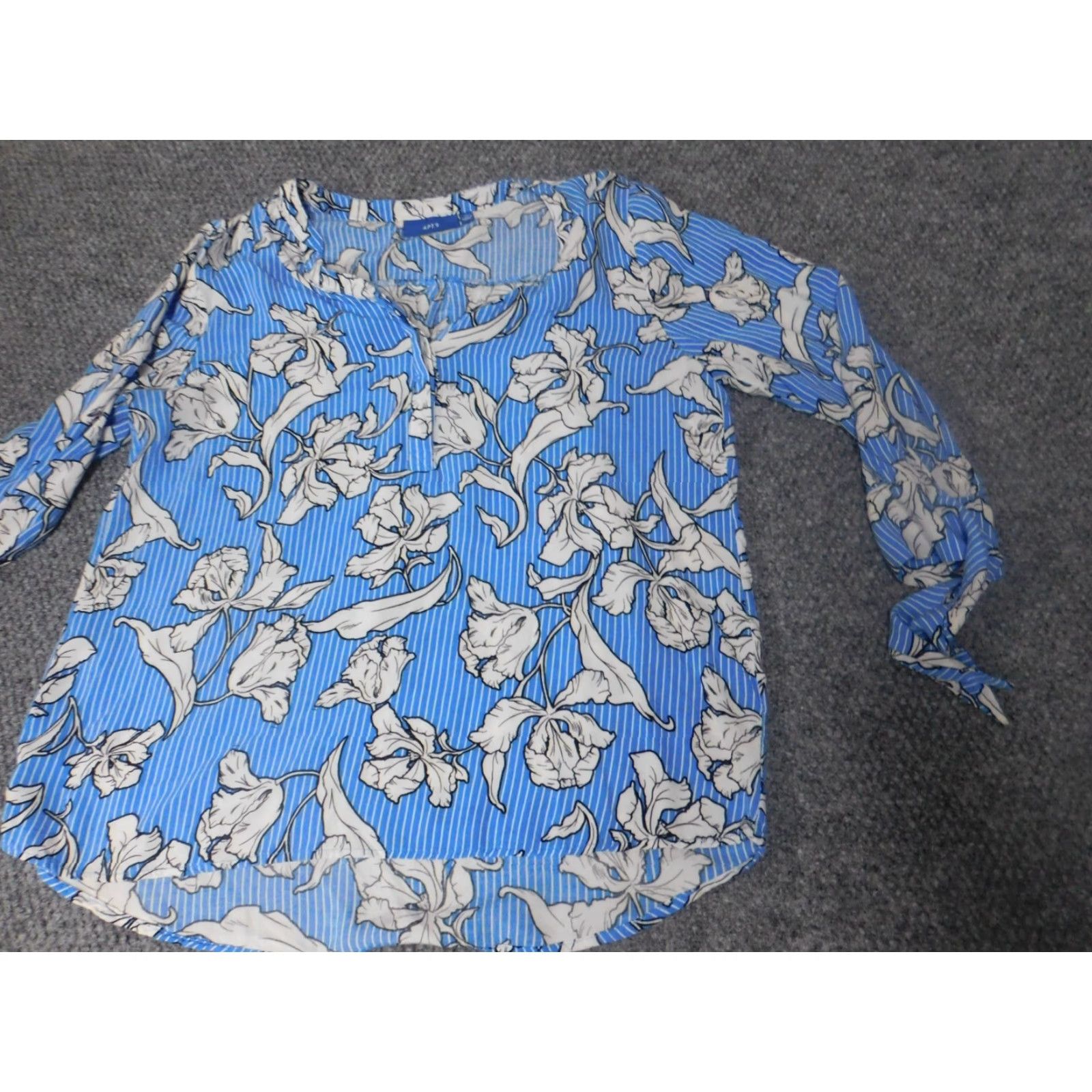 Apt. 9 Apt 9 Womens Blouse Button-Up Blue Floral Long Sleeve Casual Medium Regular Button-Up Shirt Womens Choice Size M / US 6-8 / IT 42-44 - 3 Thumbnail