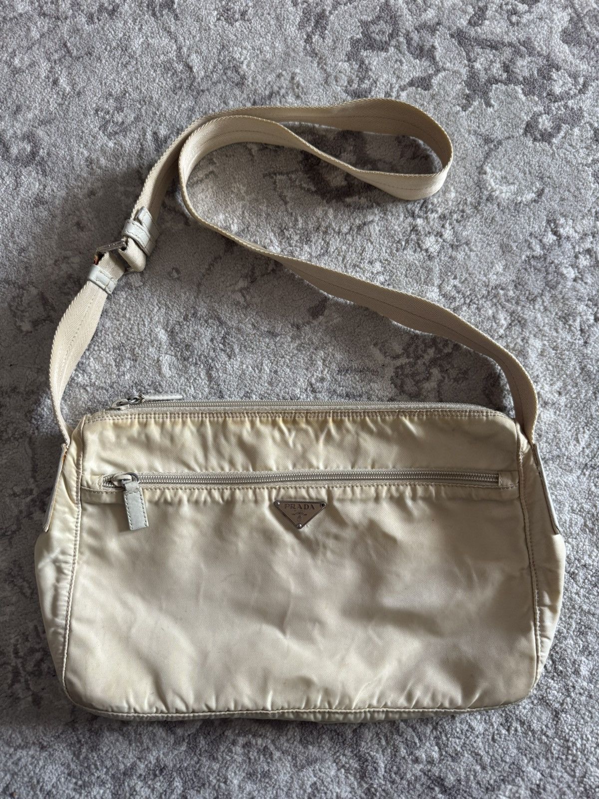 Prada Prada Vintage Messenger Bag | Beige Size ONE SIZE - 1 Thumbnail