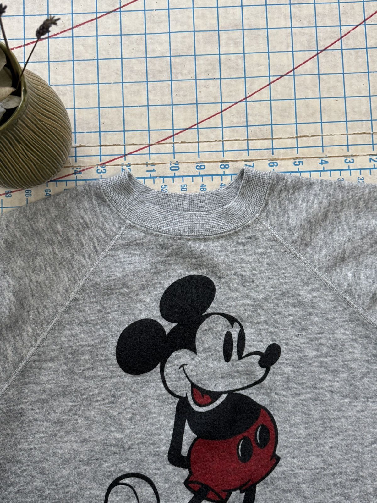 Disney × Mickey Mouse × Vintage Vintage 80’s Mickey Mouse Raglan Sleeve Crewneck Sweater Size US L / EU 52-54 / 3 - 5 Thumbnail