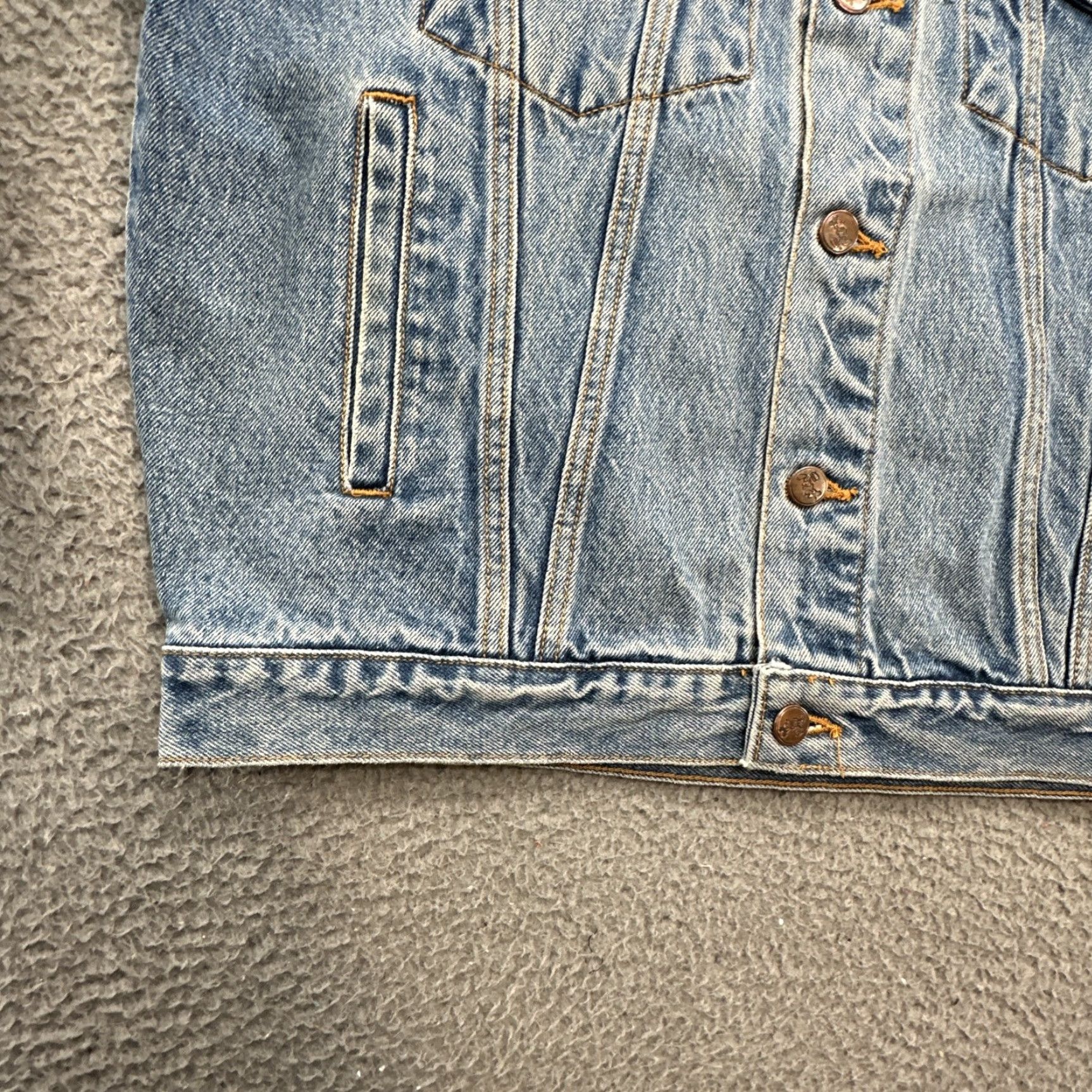 Disney VINTAGE Mickey Mouse Embroidered Denim Trucker Jacket Mens Medium Blue 90s USA Disney Inc. Jacket Size US M / EU 48-50 / 2 - 7 Thumbnail