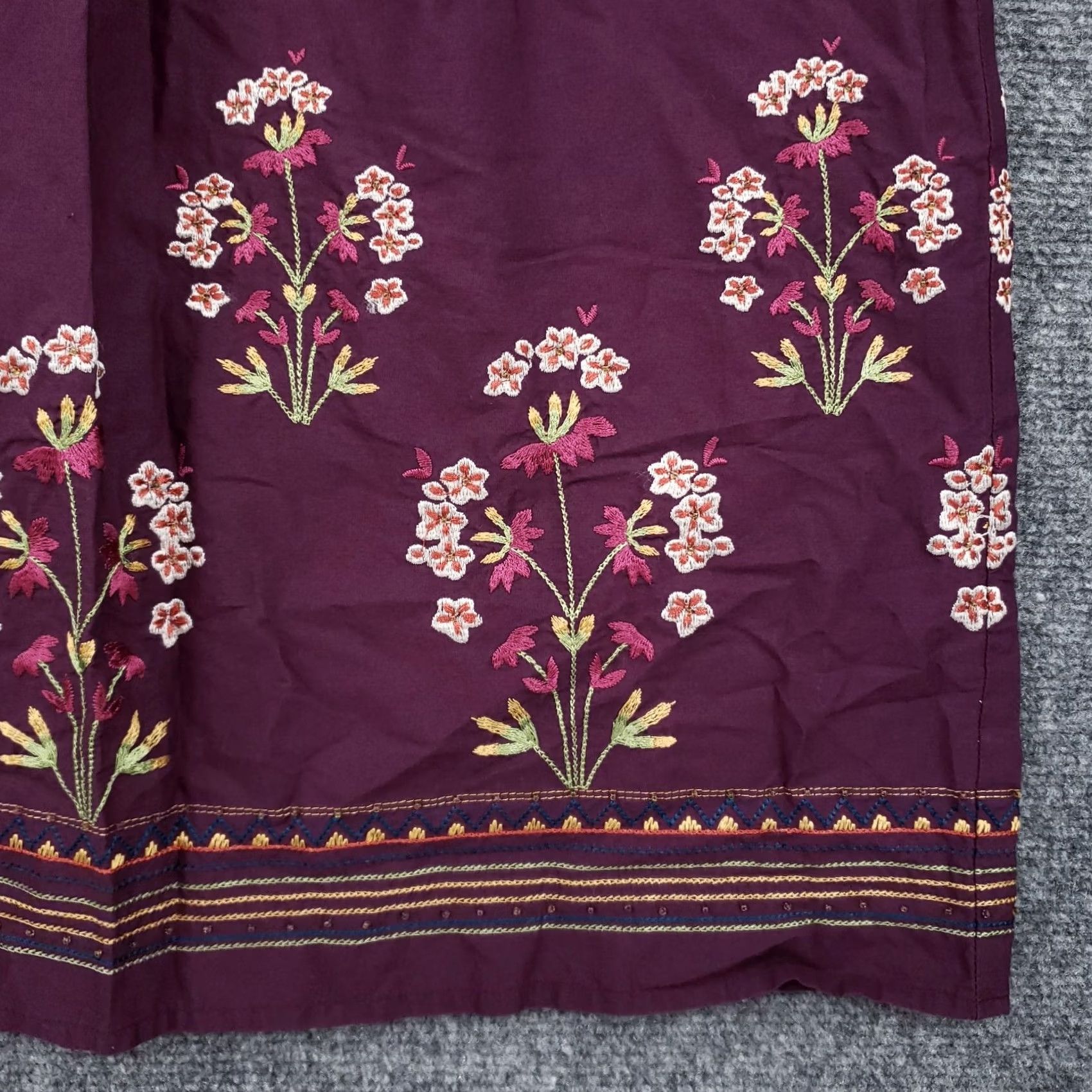 Talbots Talbots Skirt Purple Floral Embroidered Straight Pencil Beaded Boho Mini Women 8 Size 30" / US 8 / IT 44 - 4 Thumbnail