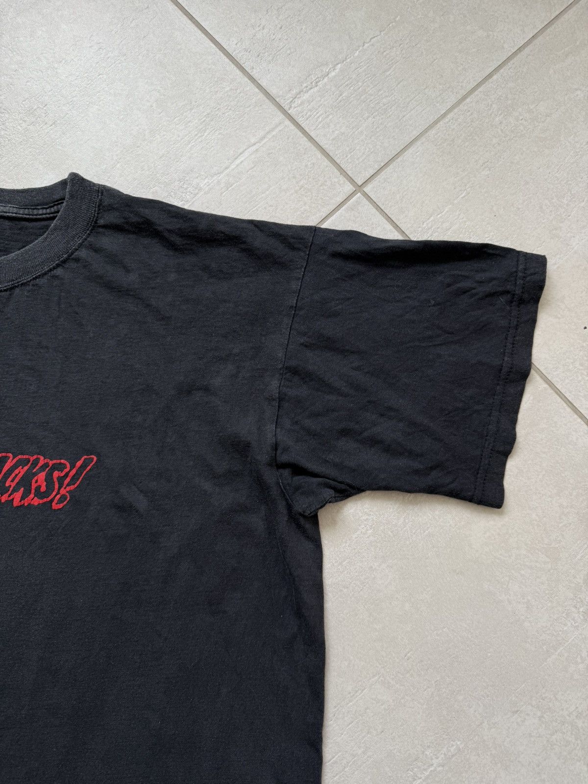 Vintage Vintage Mars Attacks 1997 t shirt rare tee washed boxy Size US XL / EU 56 / 4 - 4 Thumbnail