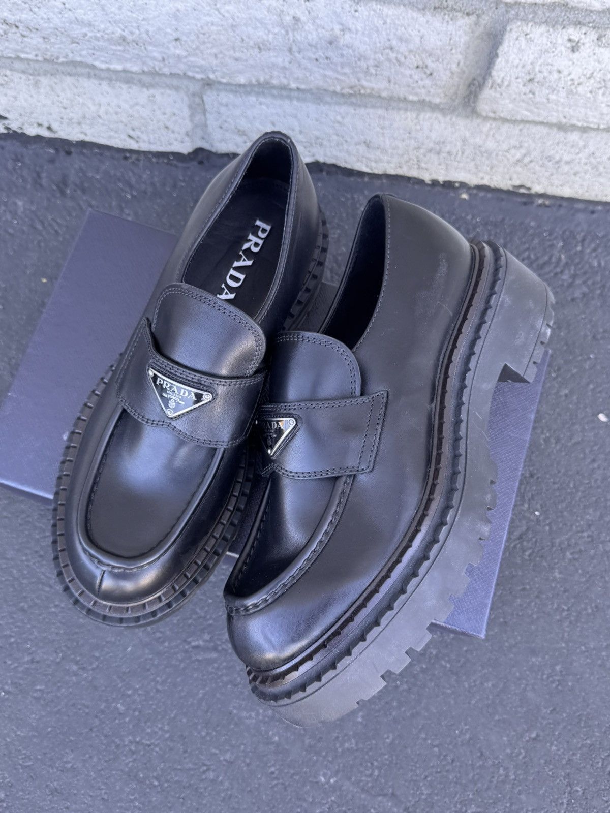 Prada Prada Brushed Leather Platform Loafers Unisex Size US 7 / EU 40 - 5 Thumbnail