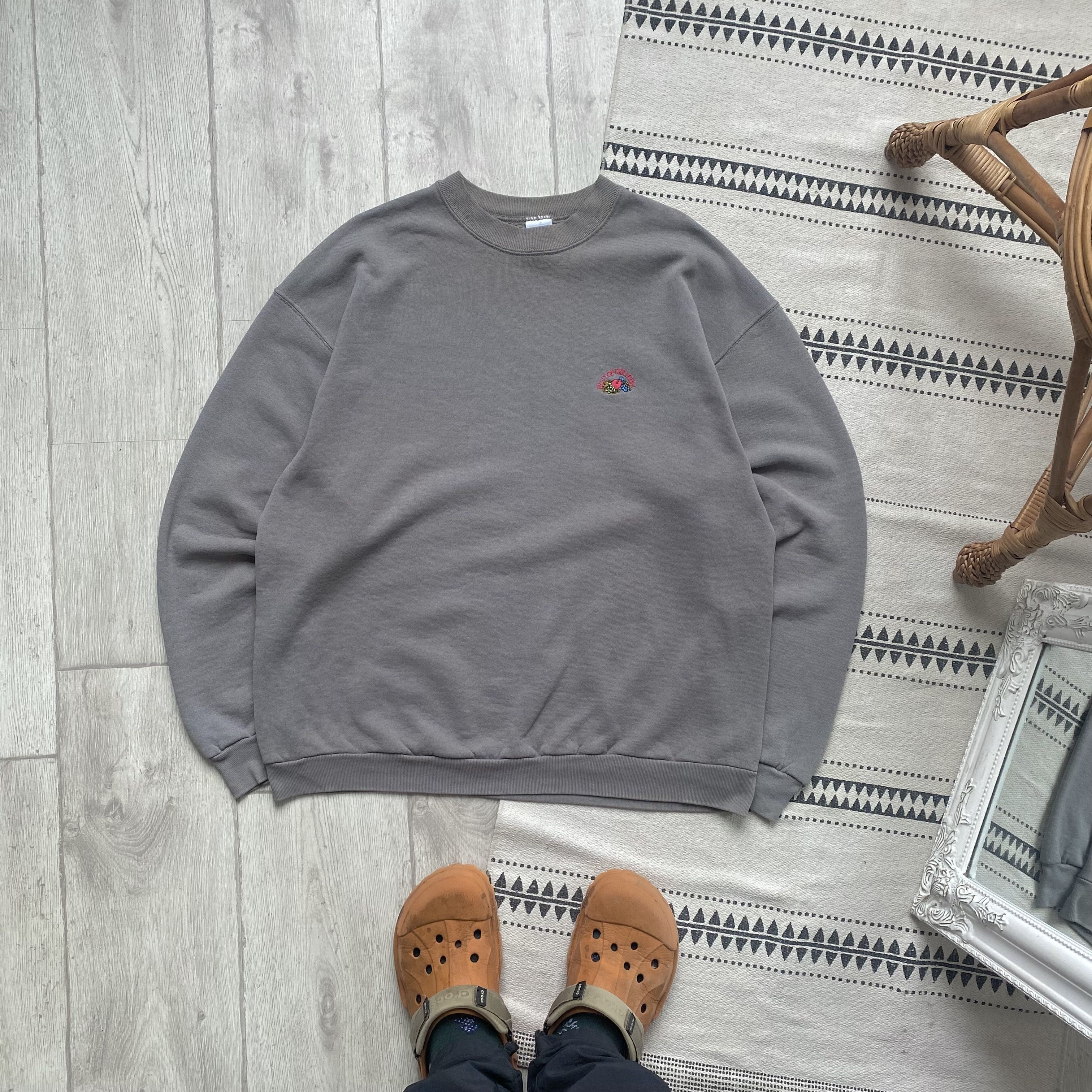 Fruit Of The Loom Vintage 90s FotL USA Blank Sweatshirt mini logo Size US L / EU 52-54 / 3 - 1 Thumbnail