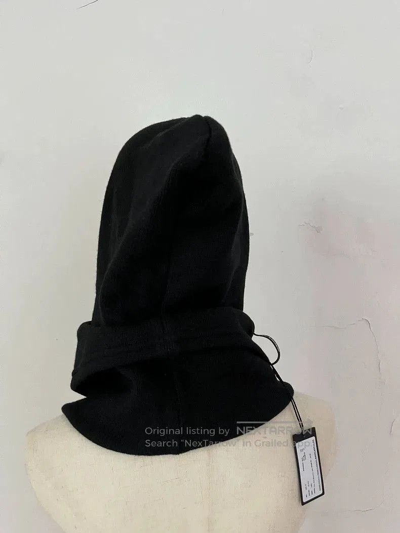 Isaac Sellam Experience ISAMUKATAYAMA BACKLASH Knit Hooded Neck Cover Hat. Size ONE SIZE - 2 Thumbnail