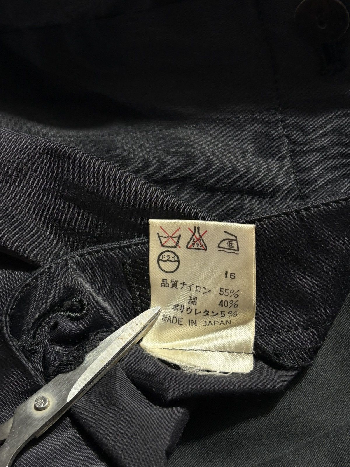 Jean Paul Gaultier JEAN PAUL GAULTIER HOMME TWO-WAY ZIP WRAP PANTS Size US 30 / EU 46 - 10 Thumbnail