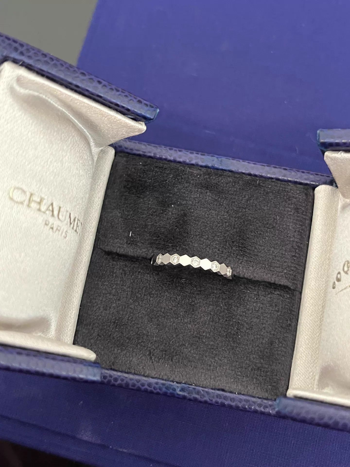 Other Chaumet Hive Ring 50 2019 card Size ONE SIZE - 2 Thumbnail