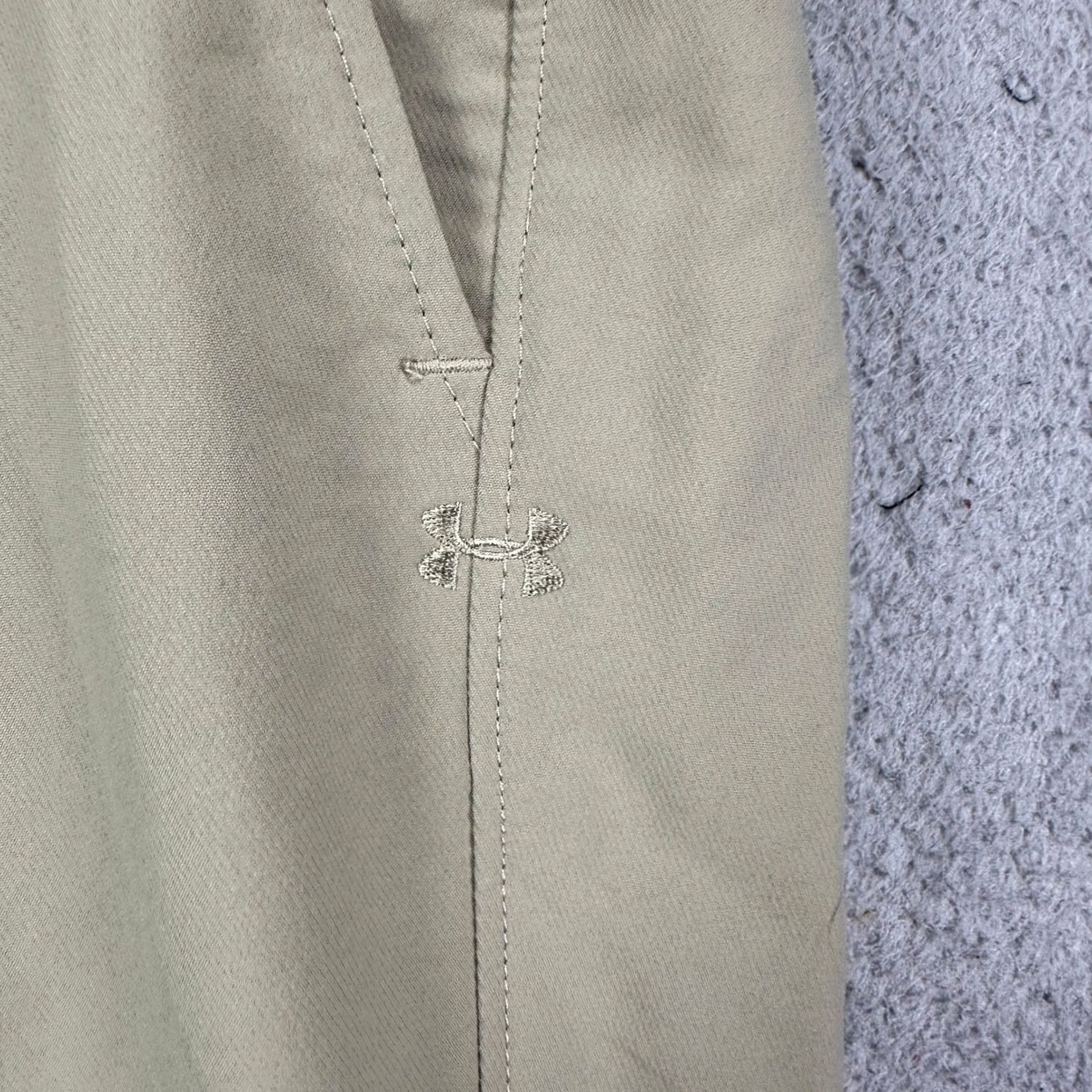 Under Armour Under Armour Hiking Pants Mens 34X32 Nylon Blend Stretch Flat Front Logo Brown Beige Outdoors Regular Fit Trousers Size US 34 / EU 50 - 7 Thumbnail