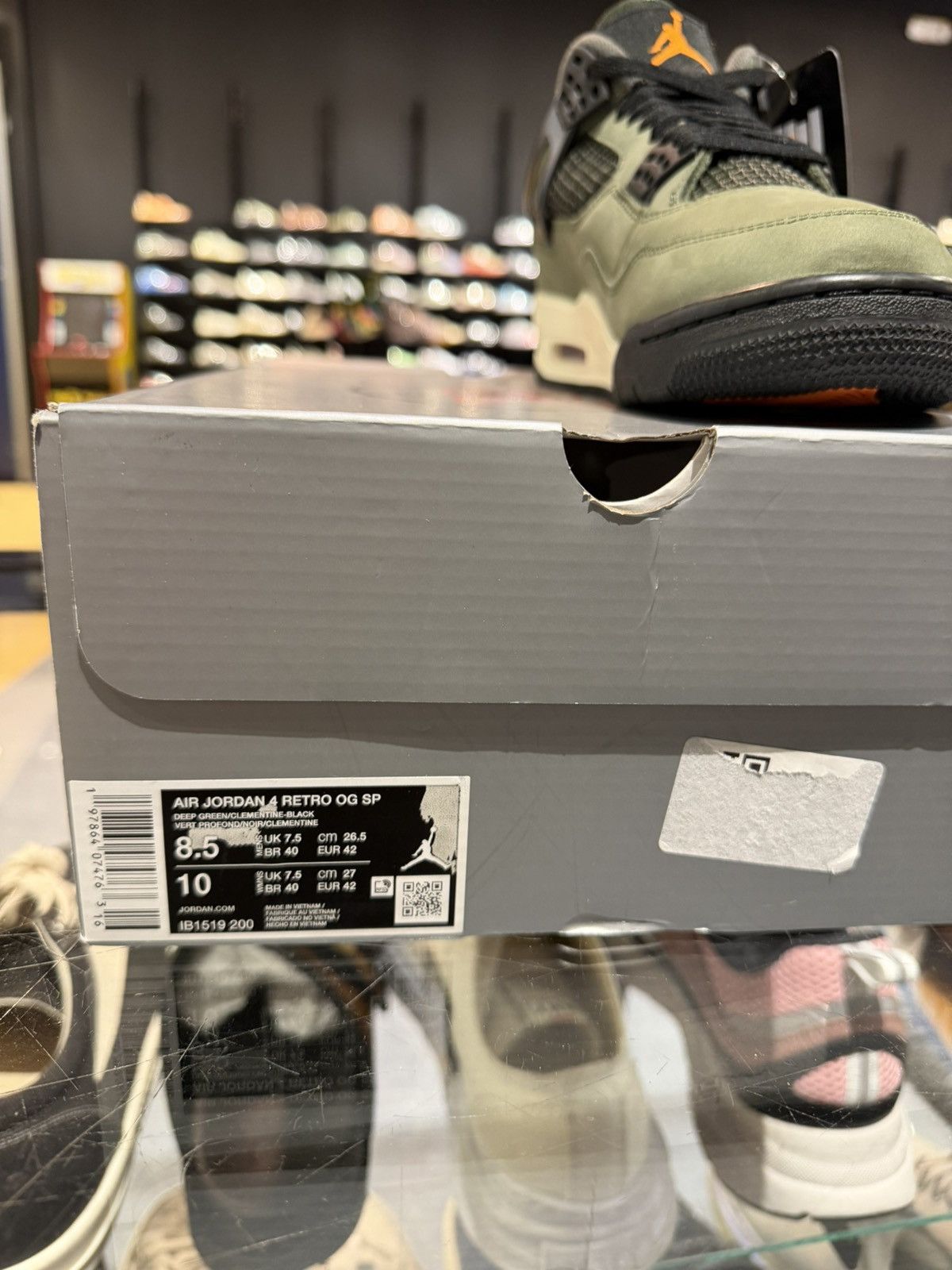 Jordan Brand Size 8.5 - Jordan 4 Retro OG SP Undefeated “2025” Size US 8.5 / EU 41-42 - 9 Thumbnail