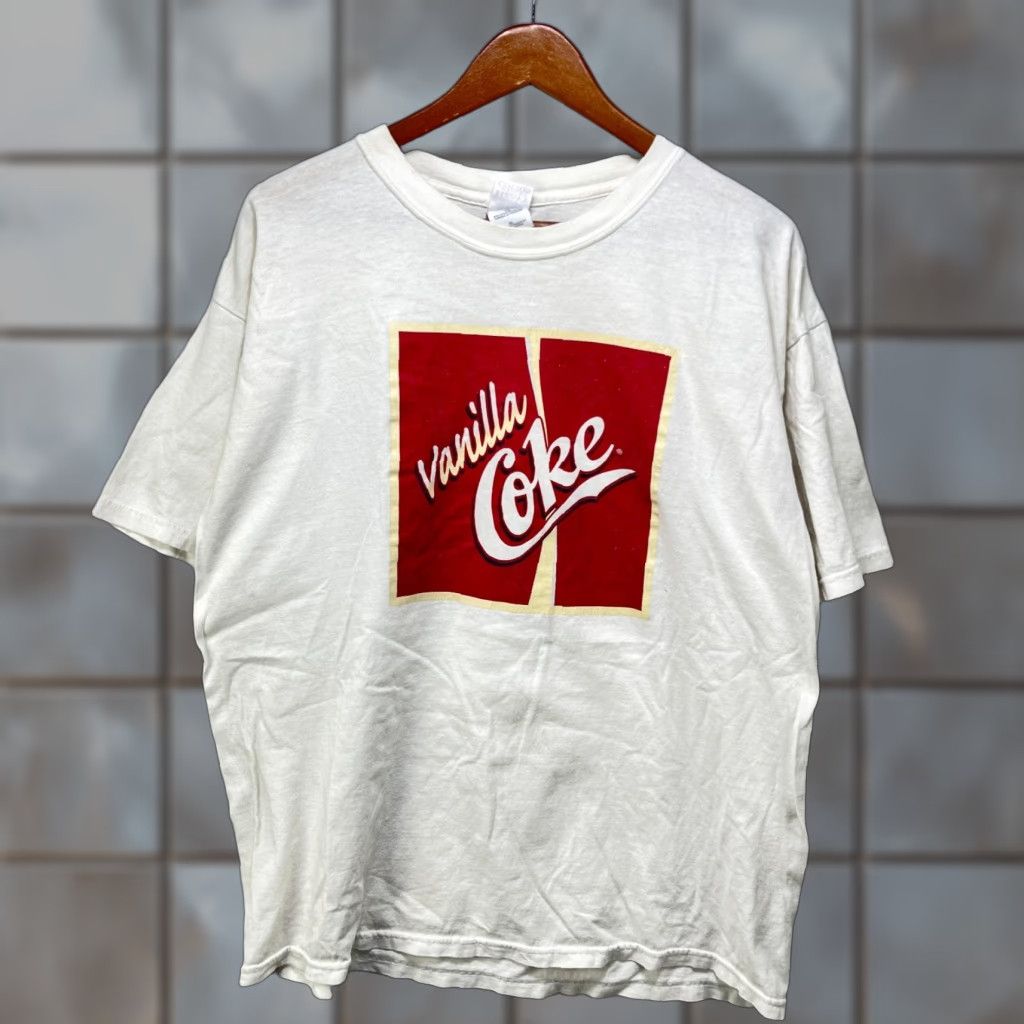 Vintage VINTAGE Coca-Cola Promo Y2K T Shirt XL White Cotton Coca-Cola Sh irt Mens Short Sleeve Crew Neck 2000-2009 Size US XL / EU 56 / 4 - 1 Thumbnail