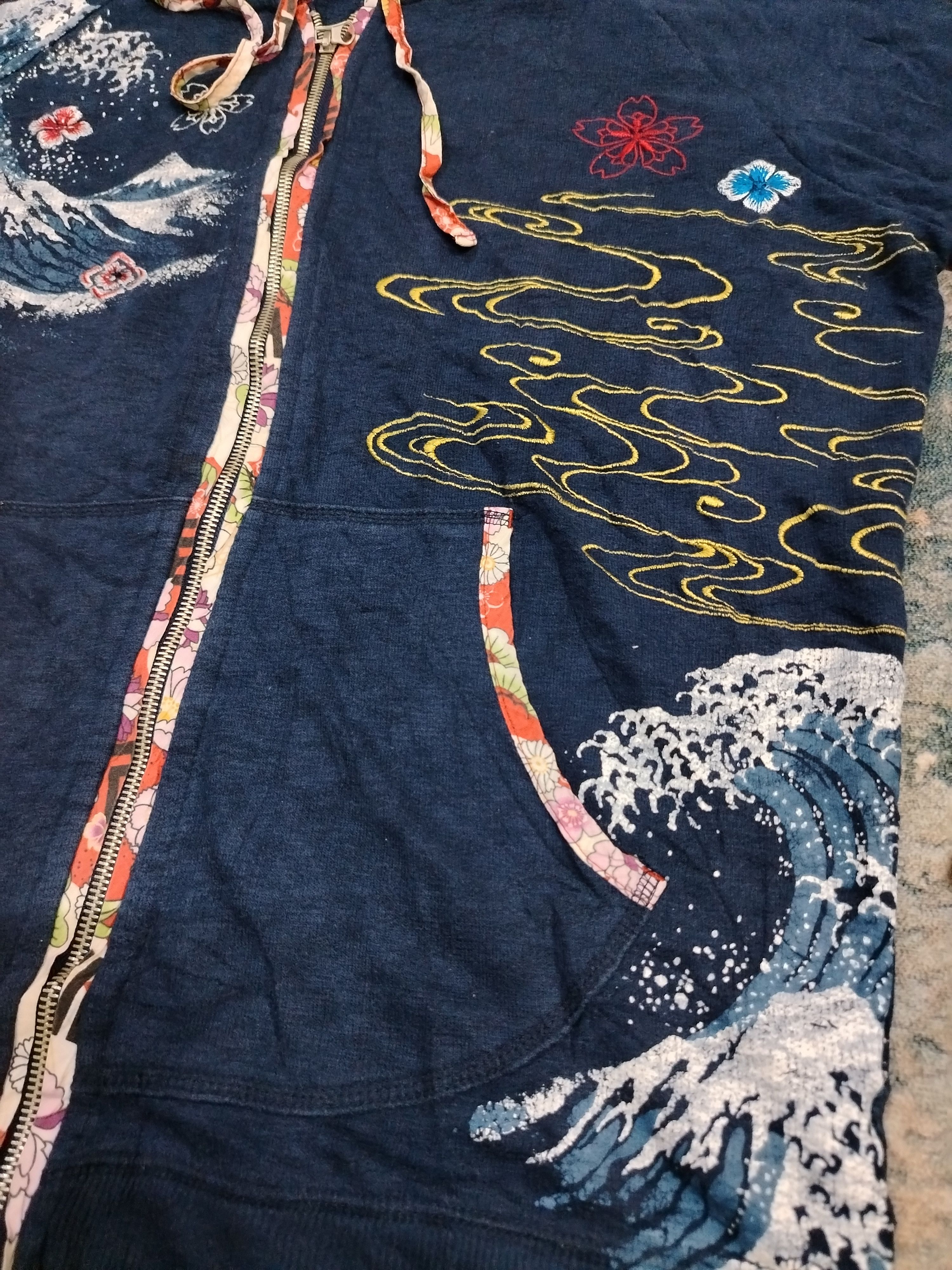 Japanese Brand Sukajan The Great Wave off Kanagawa Size US L / EU 52-54 / 3 - 5 Thumbnail