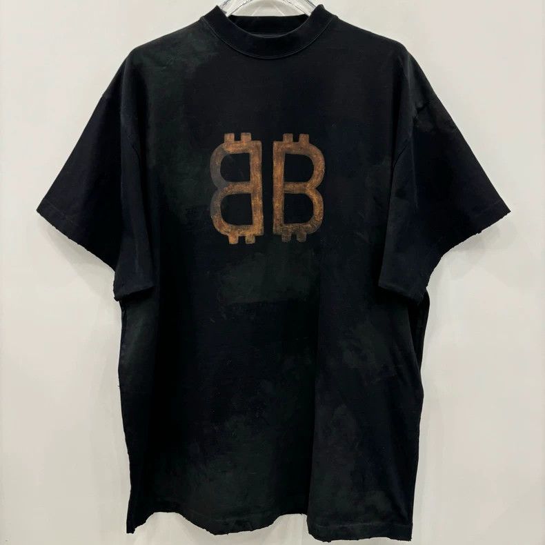 Balenciaga Balenciaga 23 FW Bitcoin Print Mud Dye Destruction Short Sl Size US L / EU 52-54 / 3 - 1 Thumbnail