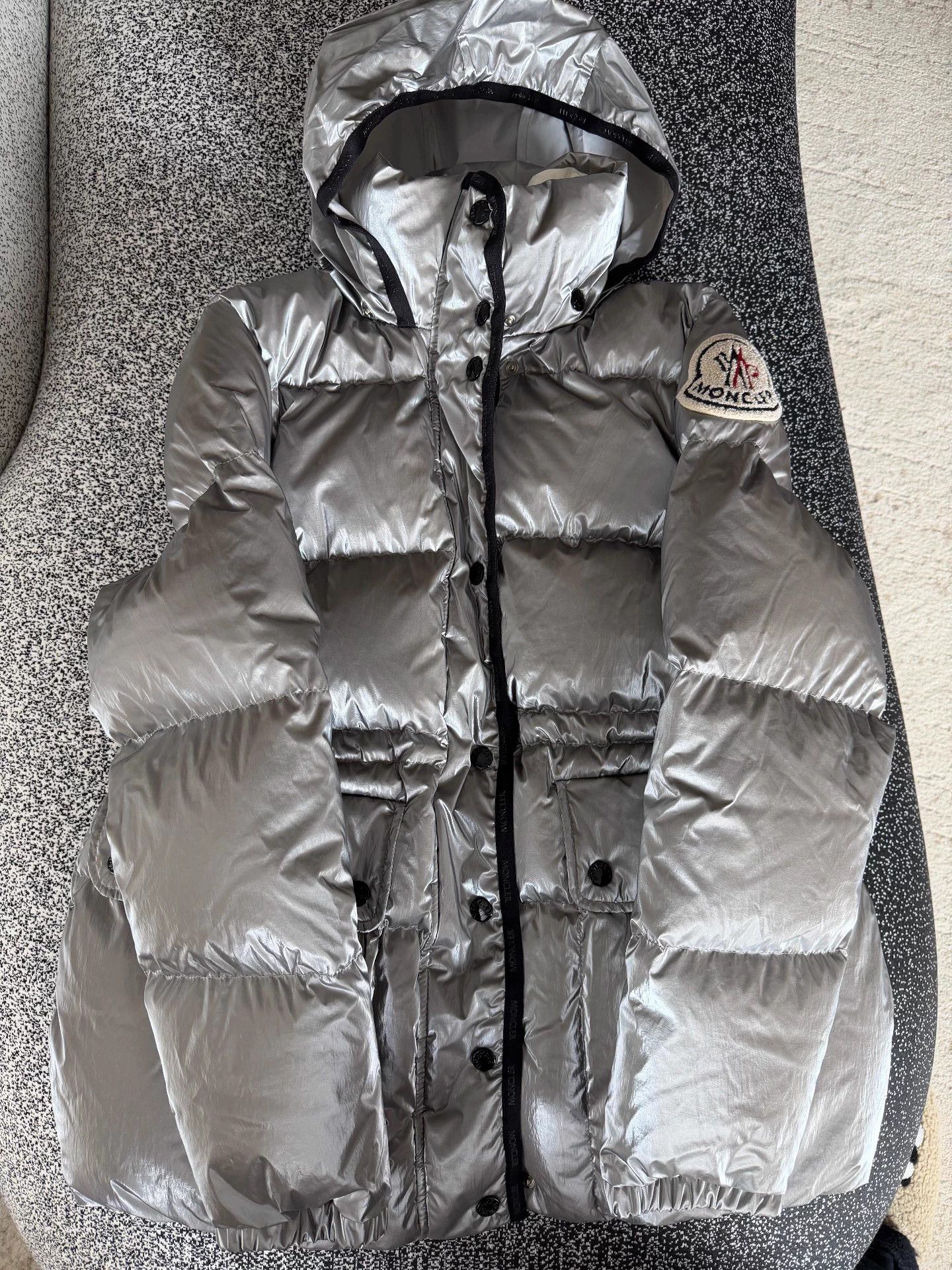 Moncler Moncler Silver New Puffer Jacket 0 Size XS / US 0-2 / IT 36-38 - 1 Thumbnail