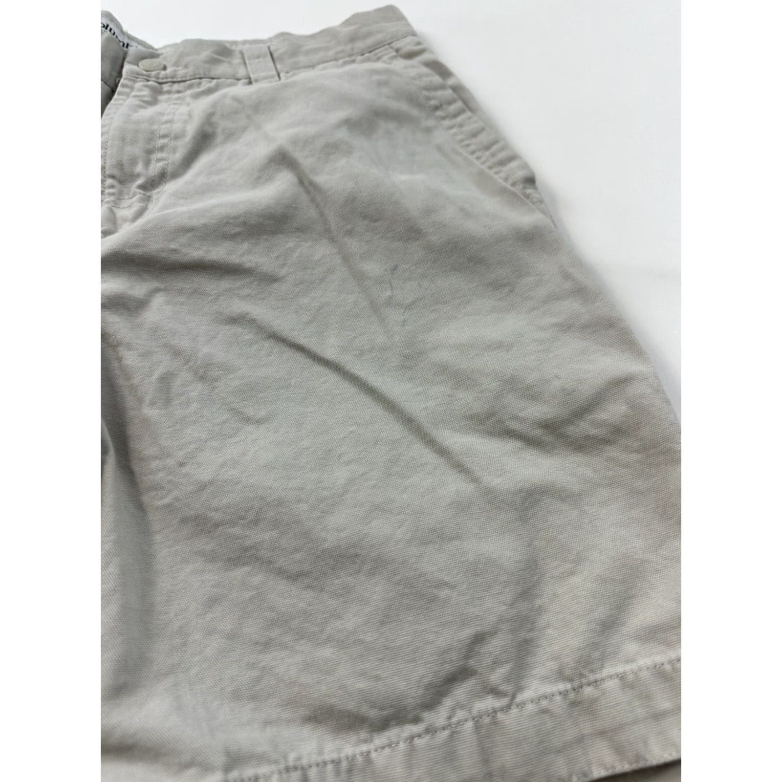 Vintage VINTAGE Columbia Shorts Women’s 10 Khakis Chino Hiking -2 Beige Regular 7in Inseam Pockets Breathable Fish Outdoor Casual Activewear Travel Womens Size 32" / US 10 / IT 46 - 5 Thumbnail