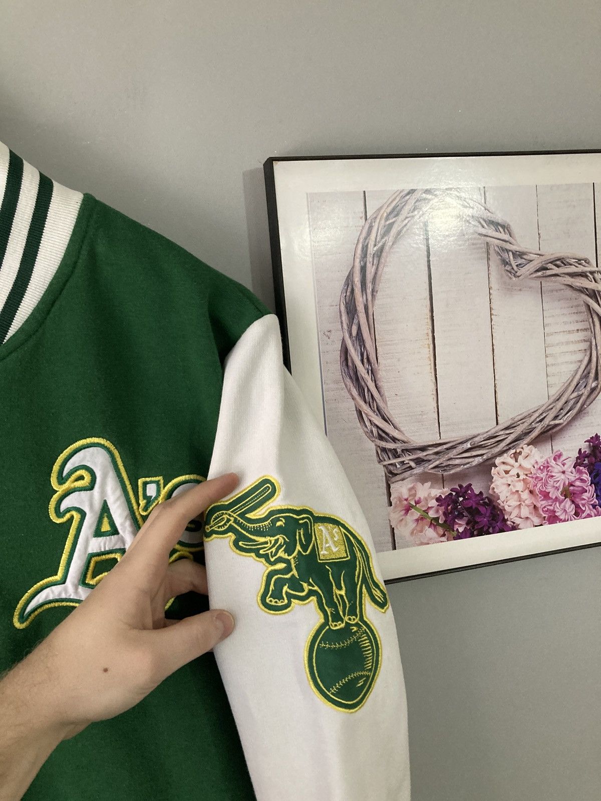 Majestic Vintage majestic oakland athletics mlb bomber varsity jacket Size US S / EU 44-46 / 1 - 6 Thumbnail