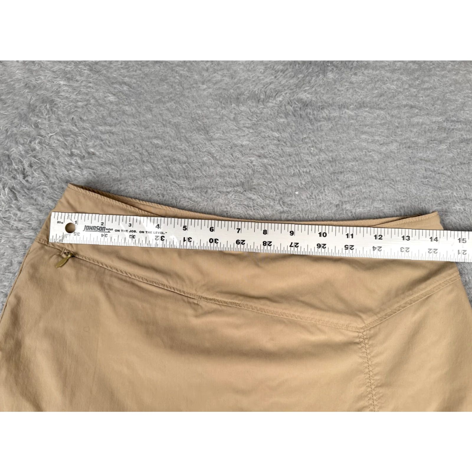 Patagonia Patagonia Skirt Womens 6 Beige Kamala Festival 100% Nylon Cargo Short Zip Pockets Beach Casual Travel Size 28" / US 6 / IT 42 - 6 Thumbnail