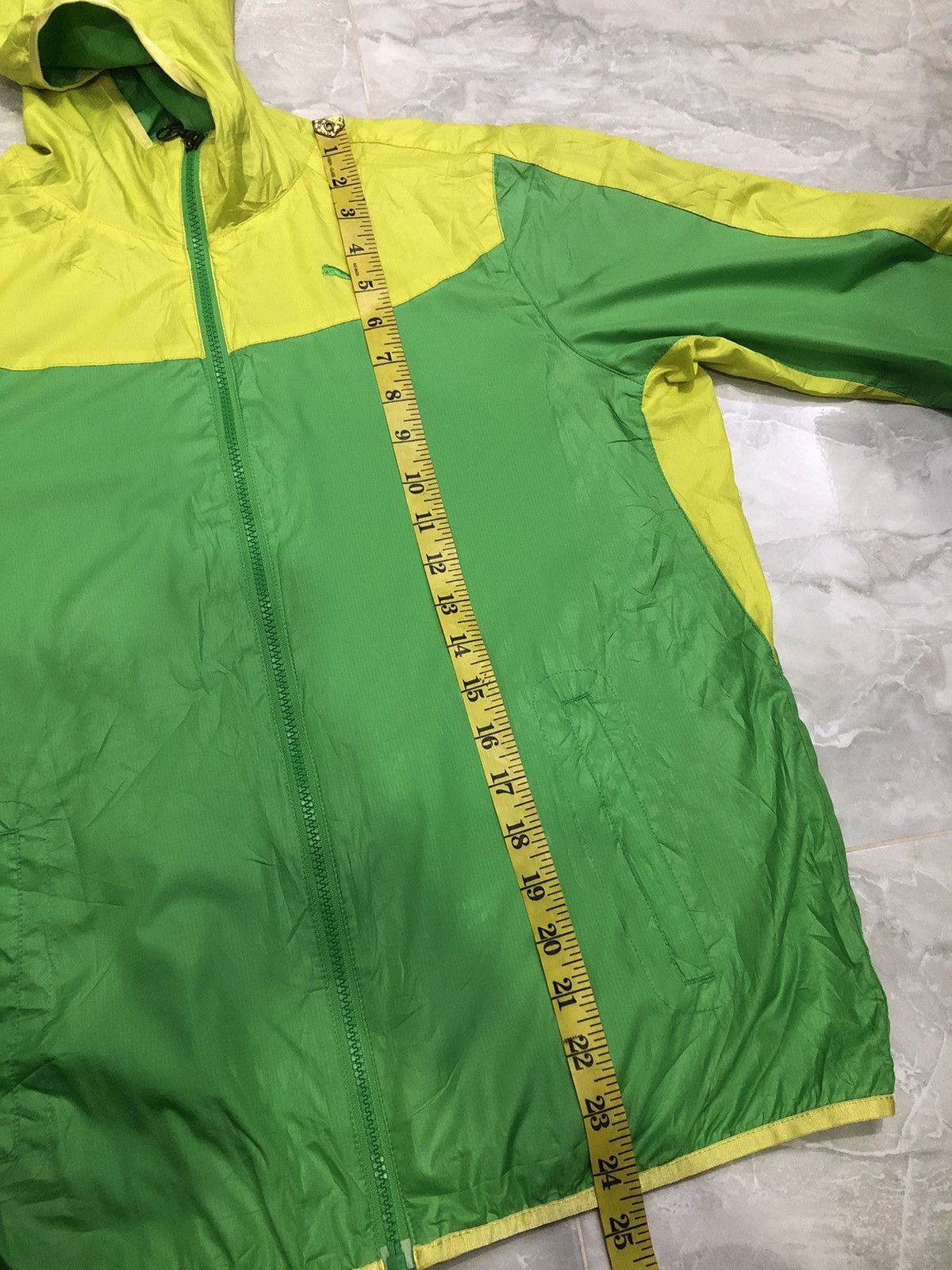 Puma Puma Neon Green / Yellow Windbreaker Jacket Size US S / EU 44-46 / 1 - 17 Thumbnail