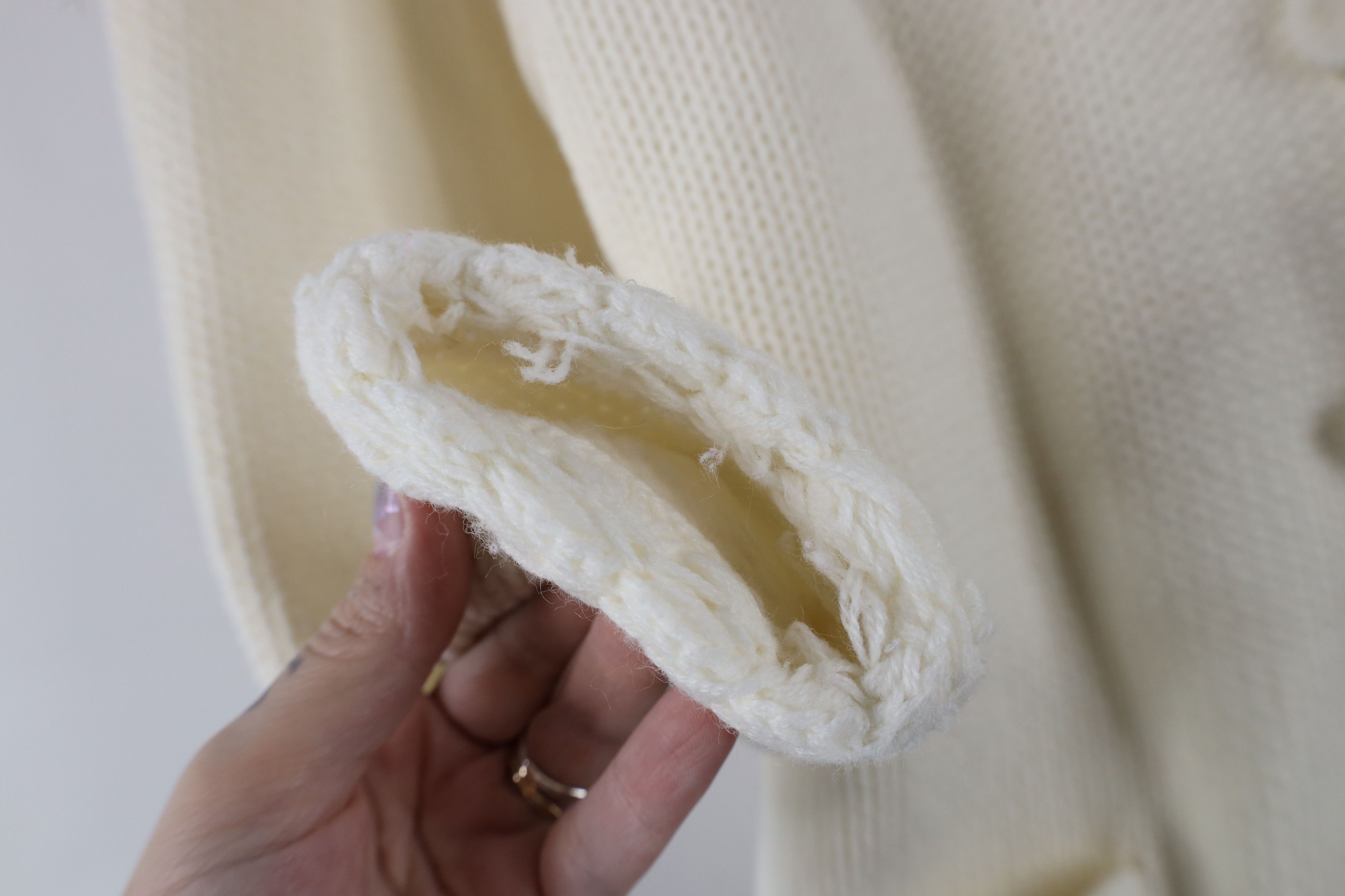 Vintage Vintage 70s Ribbed Cable Knit Cardigan Sweater White Japan Size S / US 4 / IT 40 - 7 Thumbnail