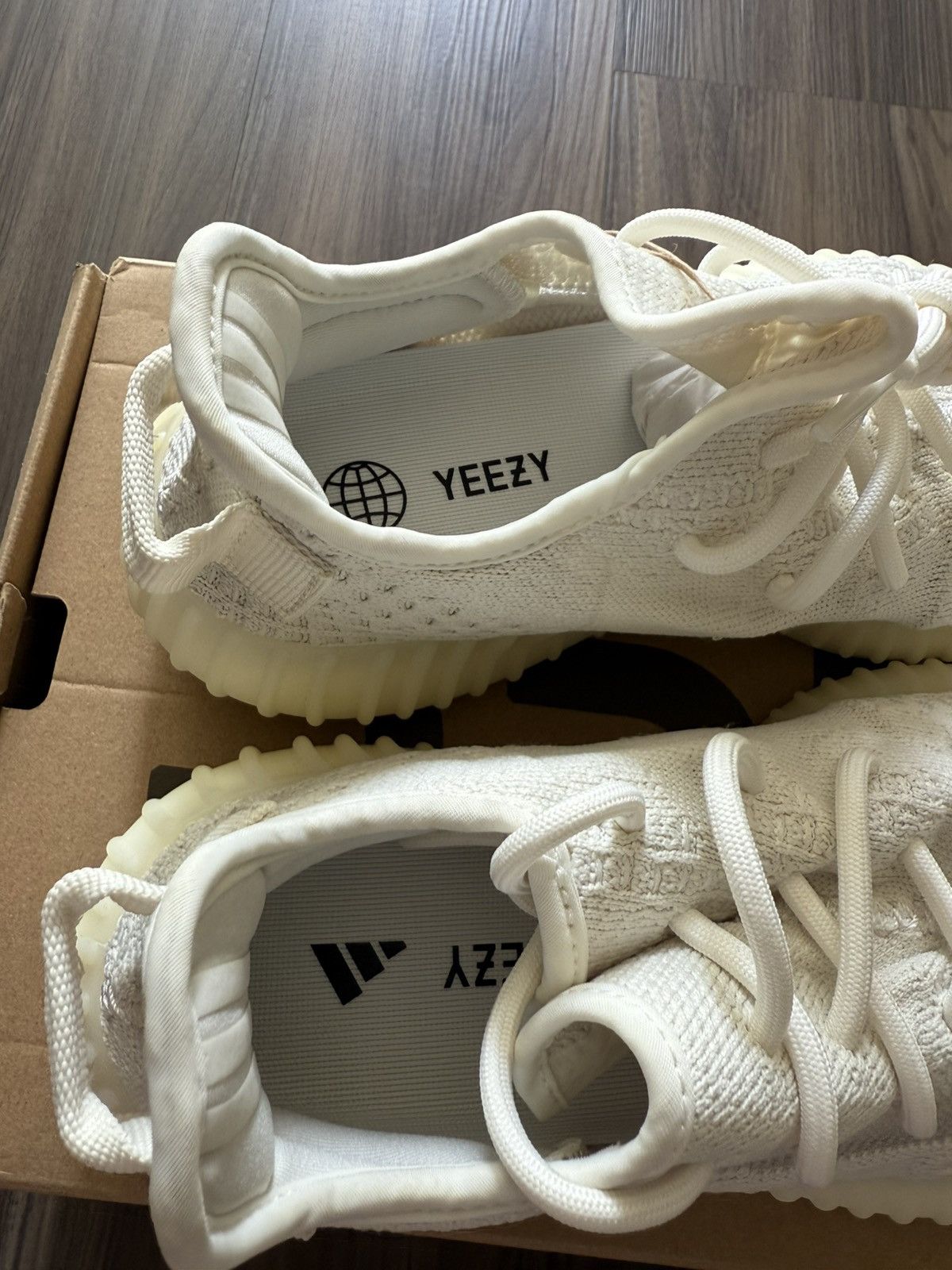 Adidas × Kanye West Adidas Yeezy Boost 350 V2 Bone White HQ6316 Size 6.5 Size US 6 / EU 39 - 4 Thumbnail