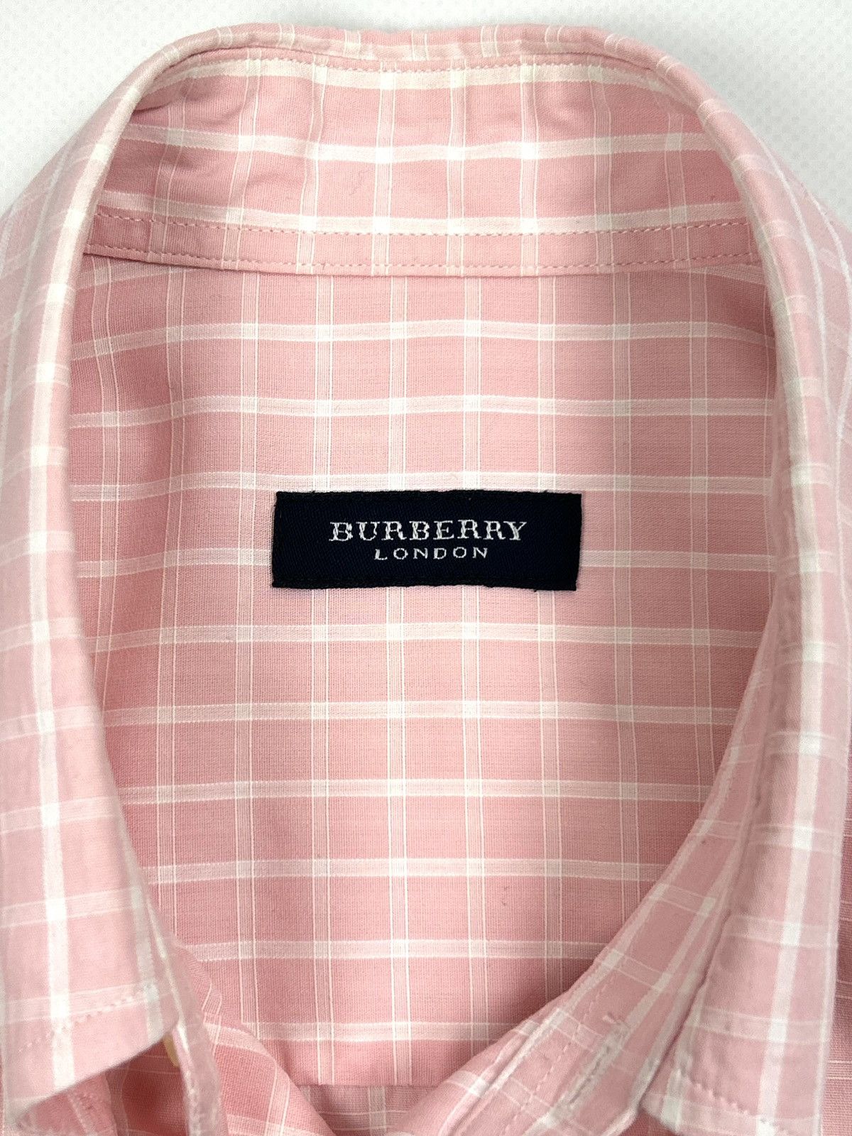 Burberry Vintage Burberry Pink Check Short Sleeve Button-Up Shirt M Size US M / EU 48-50 / 2 - 15 Thumbnail